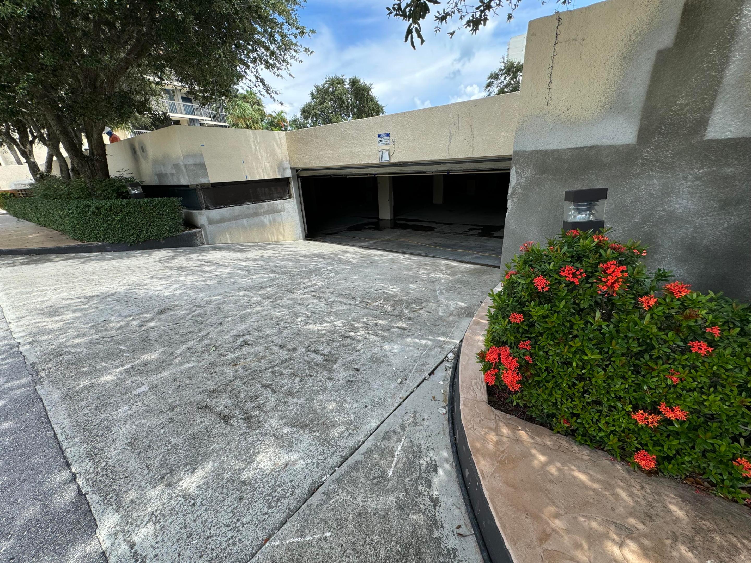 2450 Presidential Way 1107