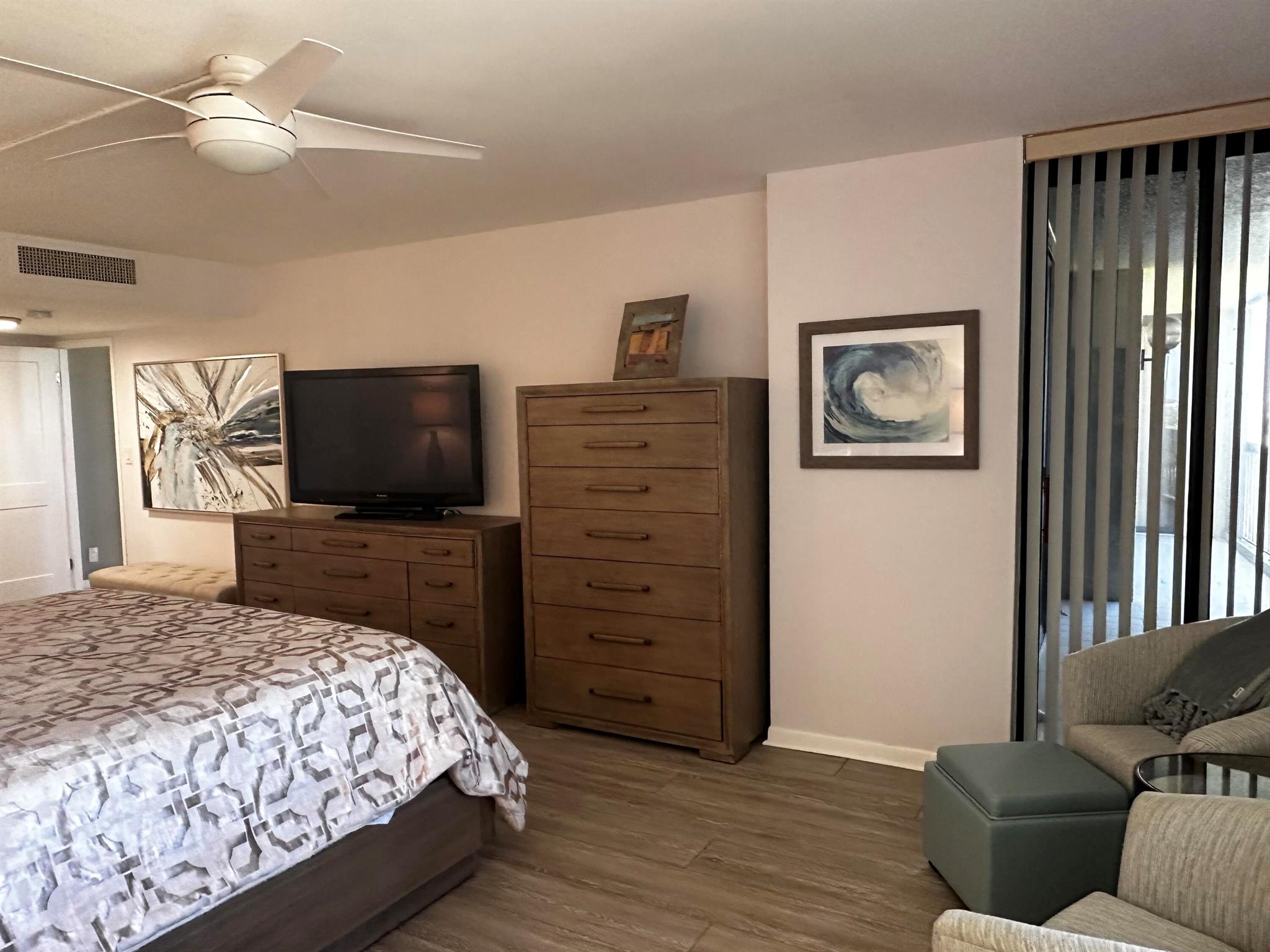 2450 Presidential Way 1107