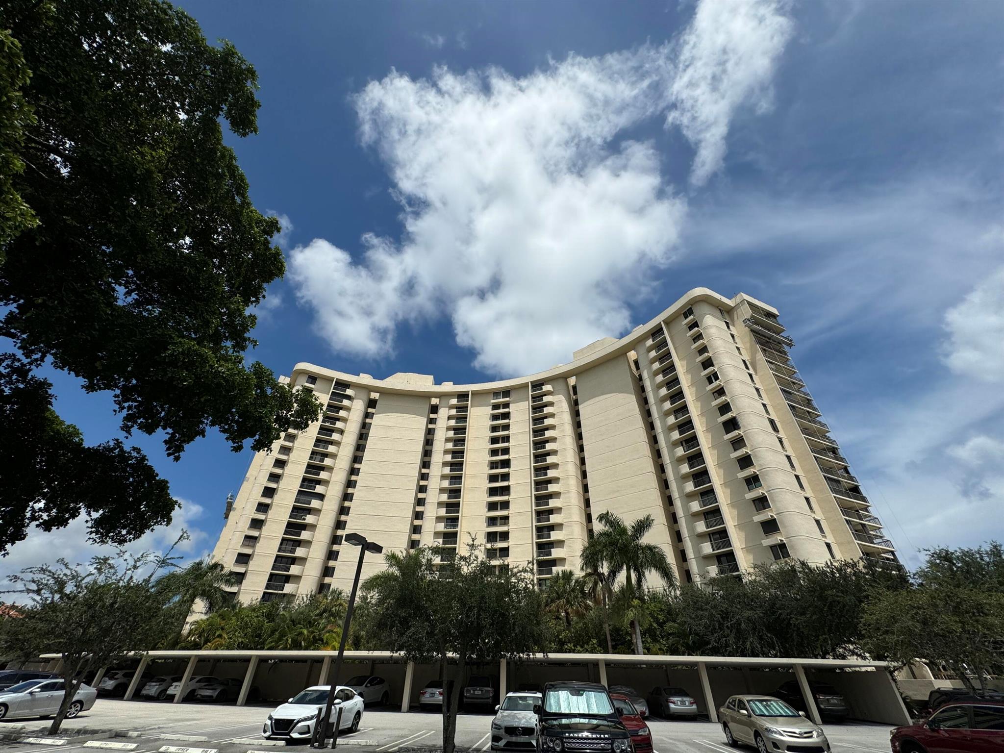 2450 Presidential Way 1107