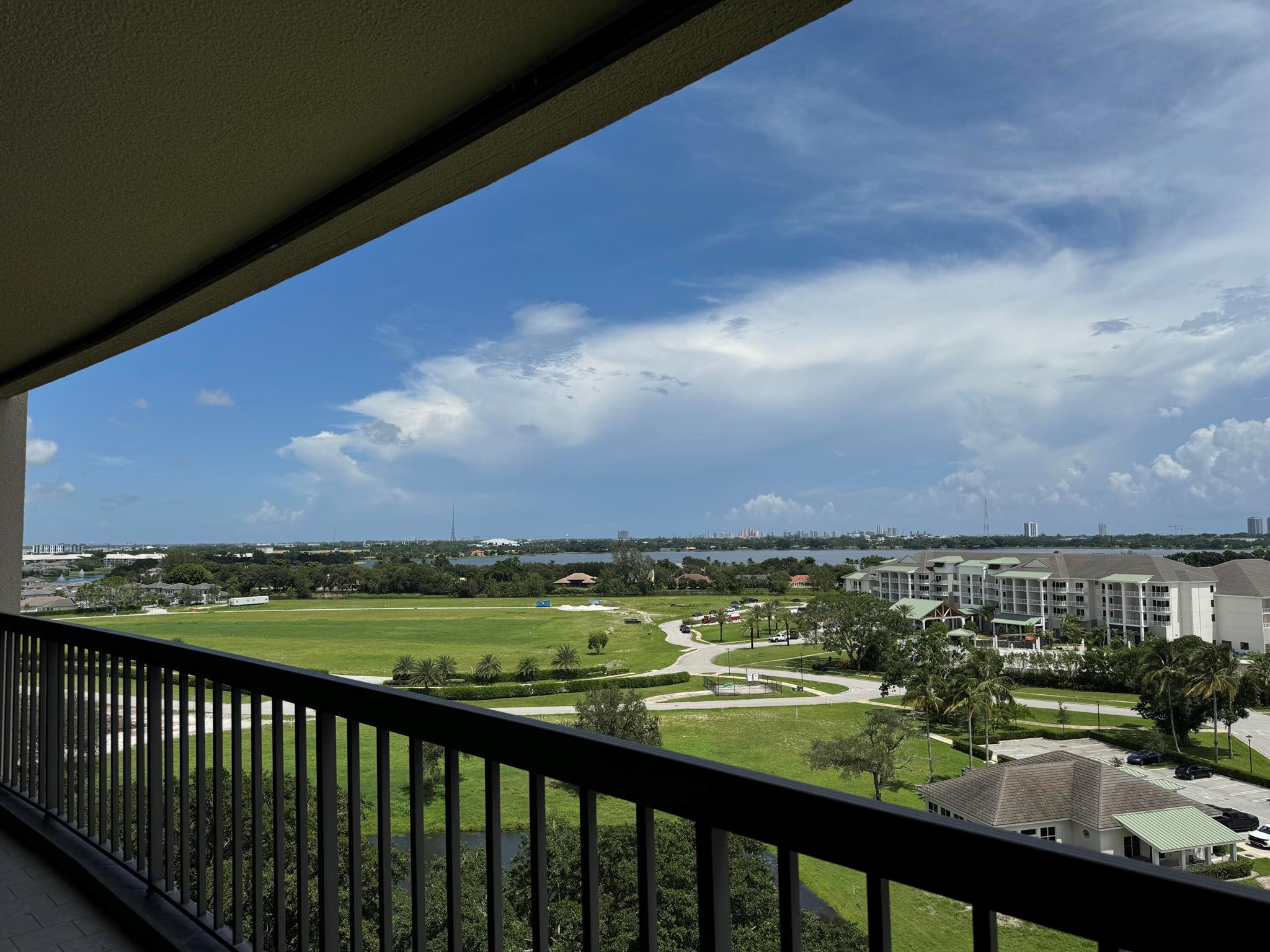 2450 Presidential Way 1107