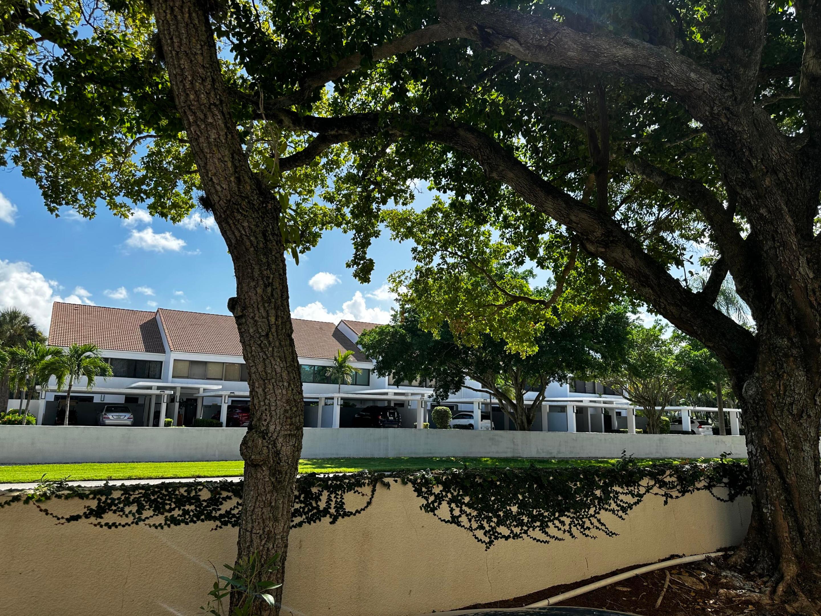 2450 Presidential Way 1107