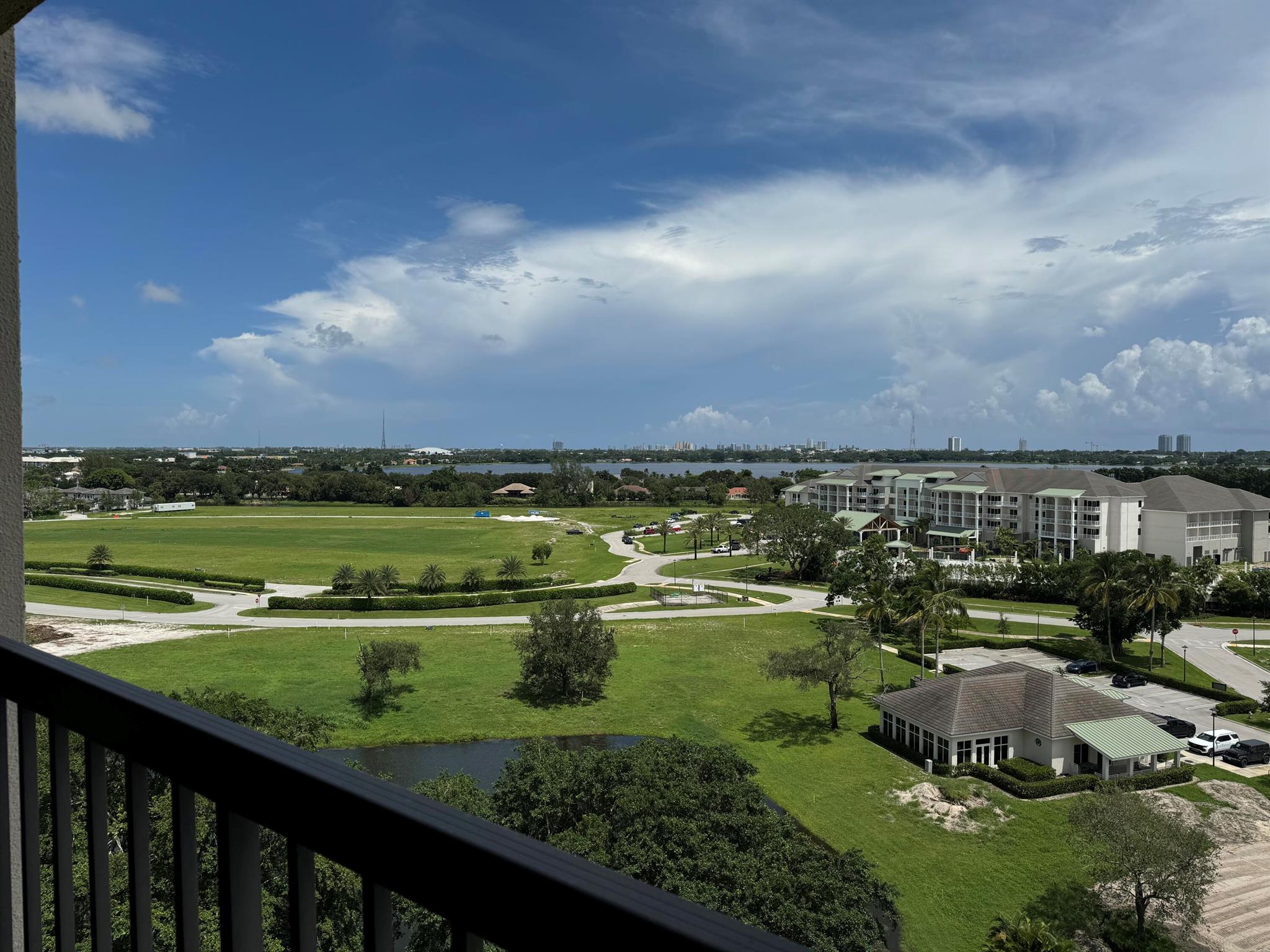 2450 Presidential Way 1107