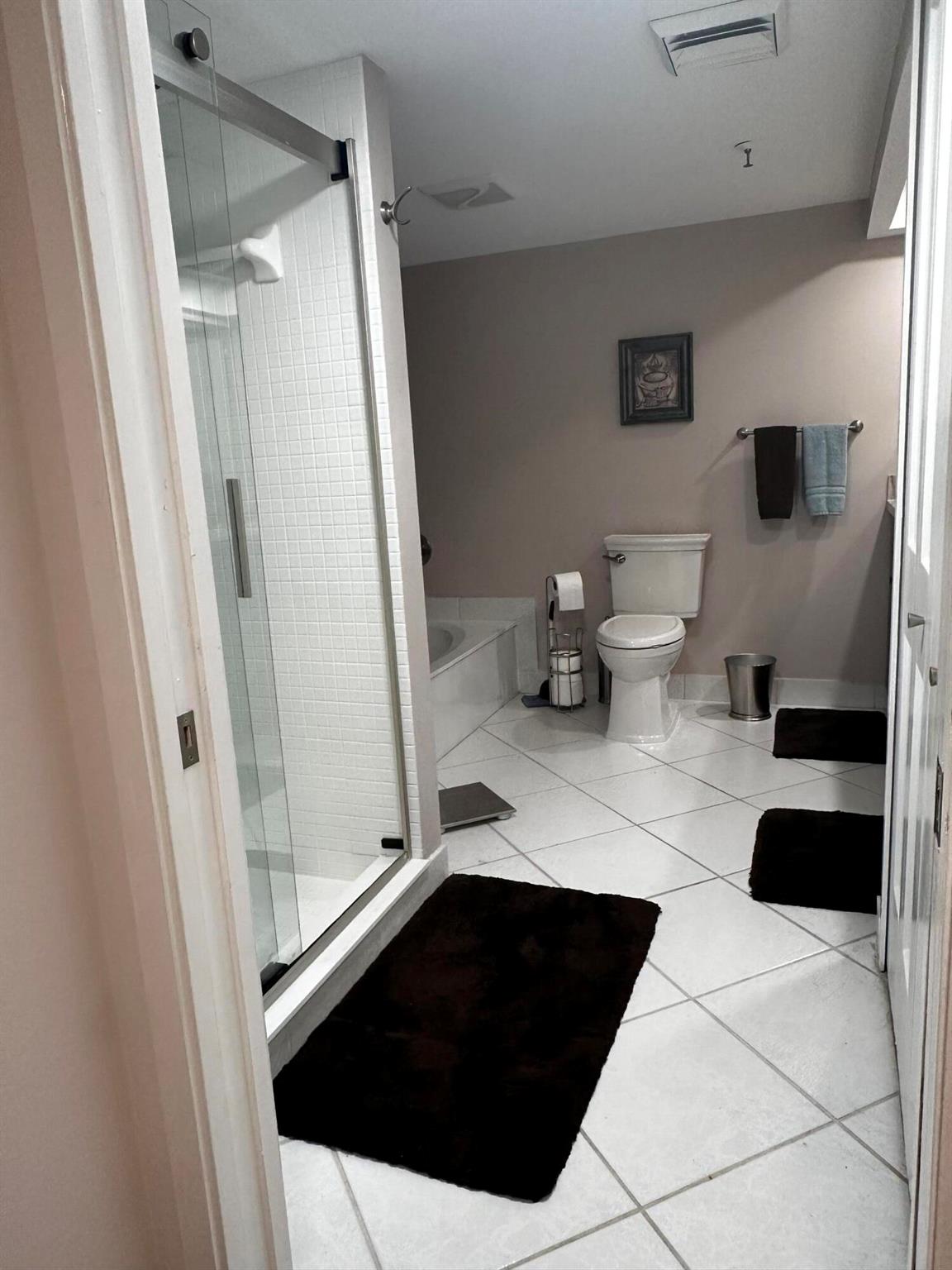 2450 Presidential Way 1107