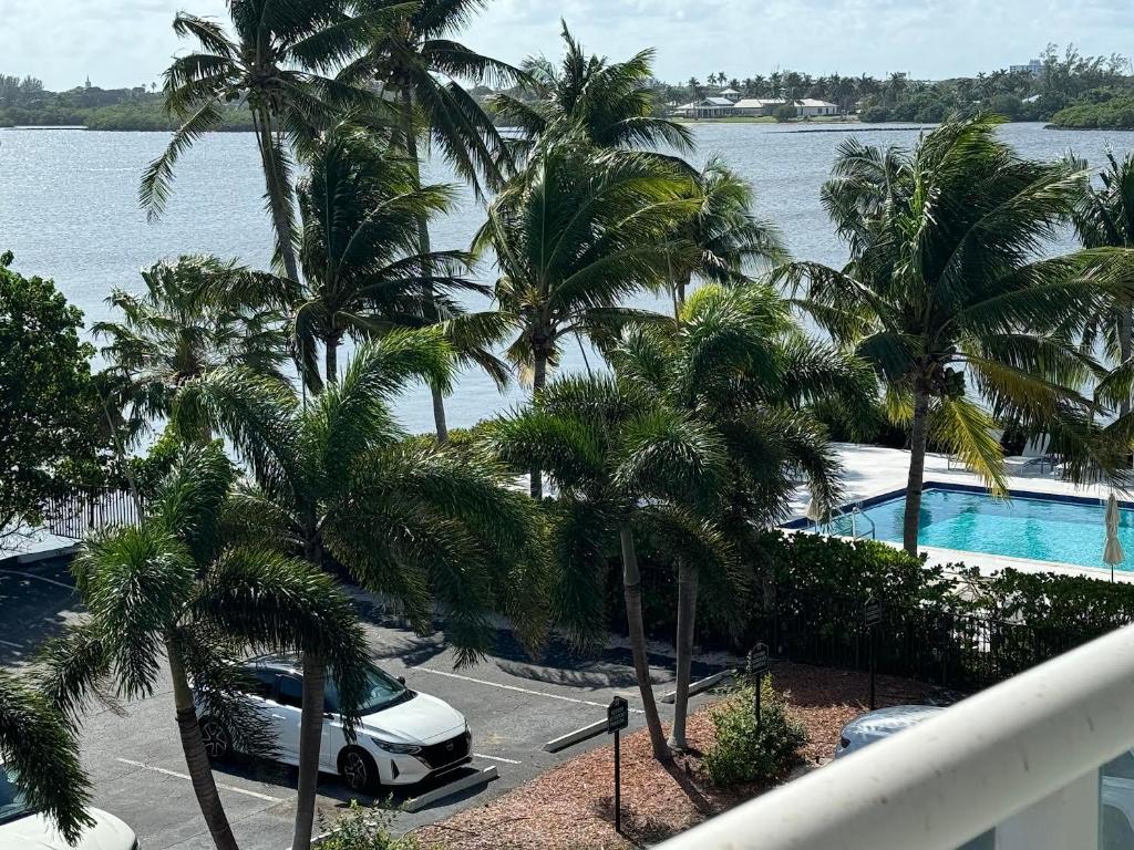 2560 S Ocean Boulevard 407