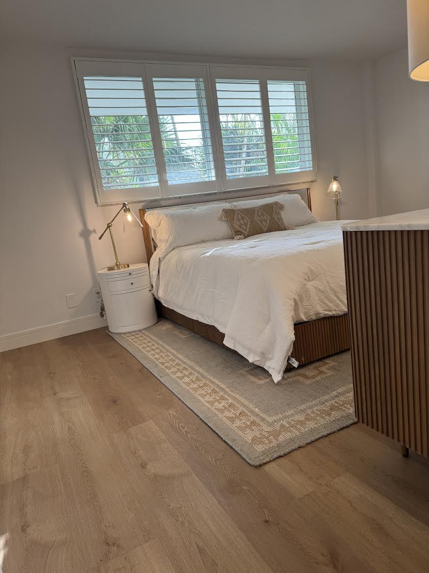 139 Sunrise Avenue 1090