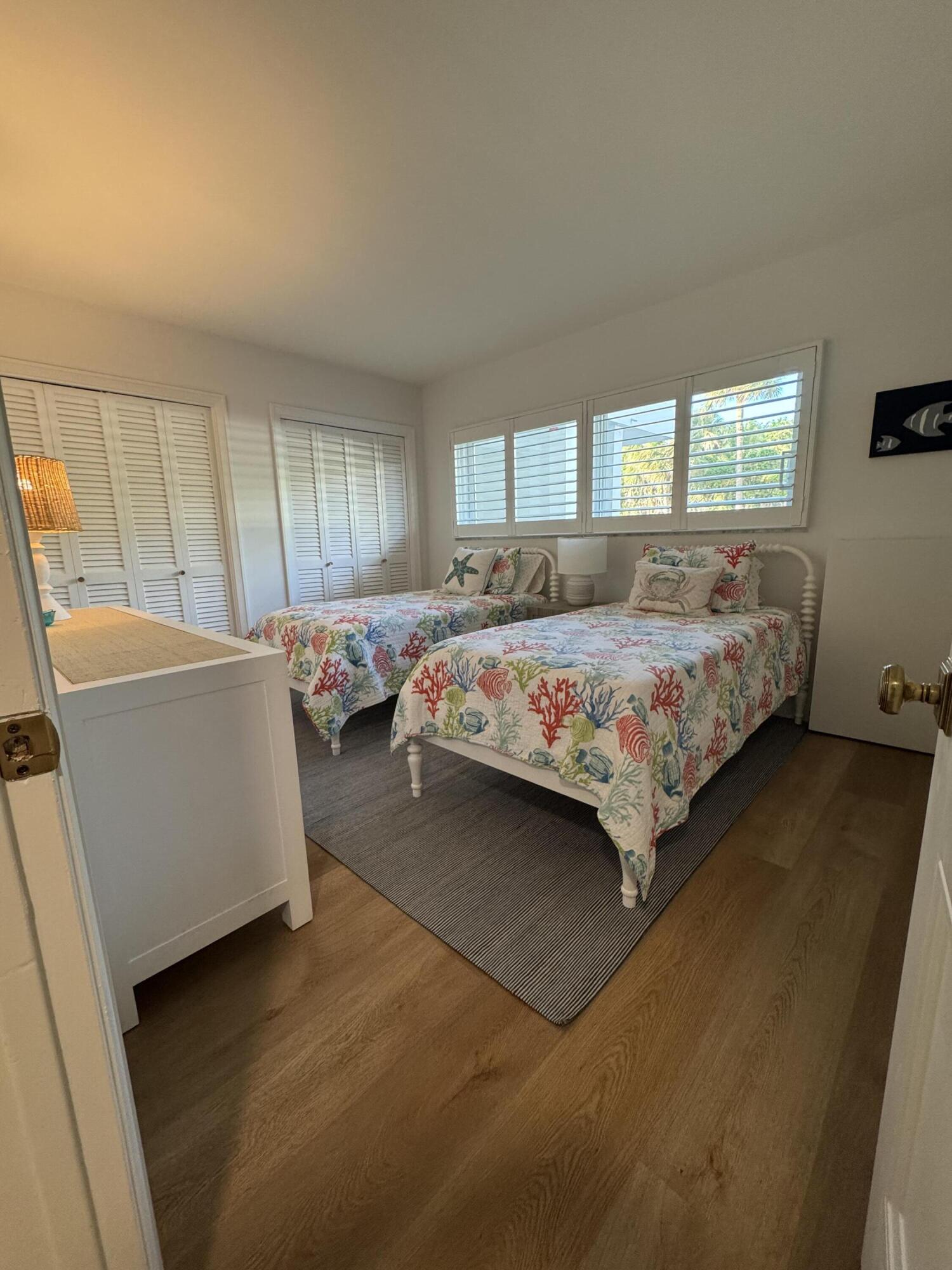 139 Sunrise Avenue 1090