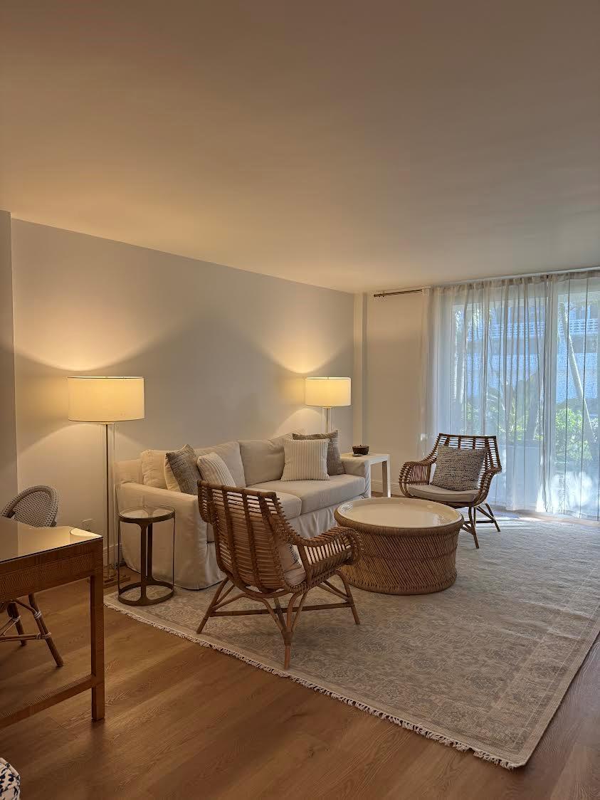 139 Sunrise Avenue 1090