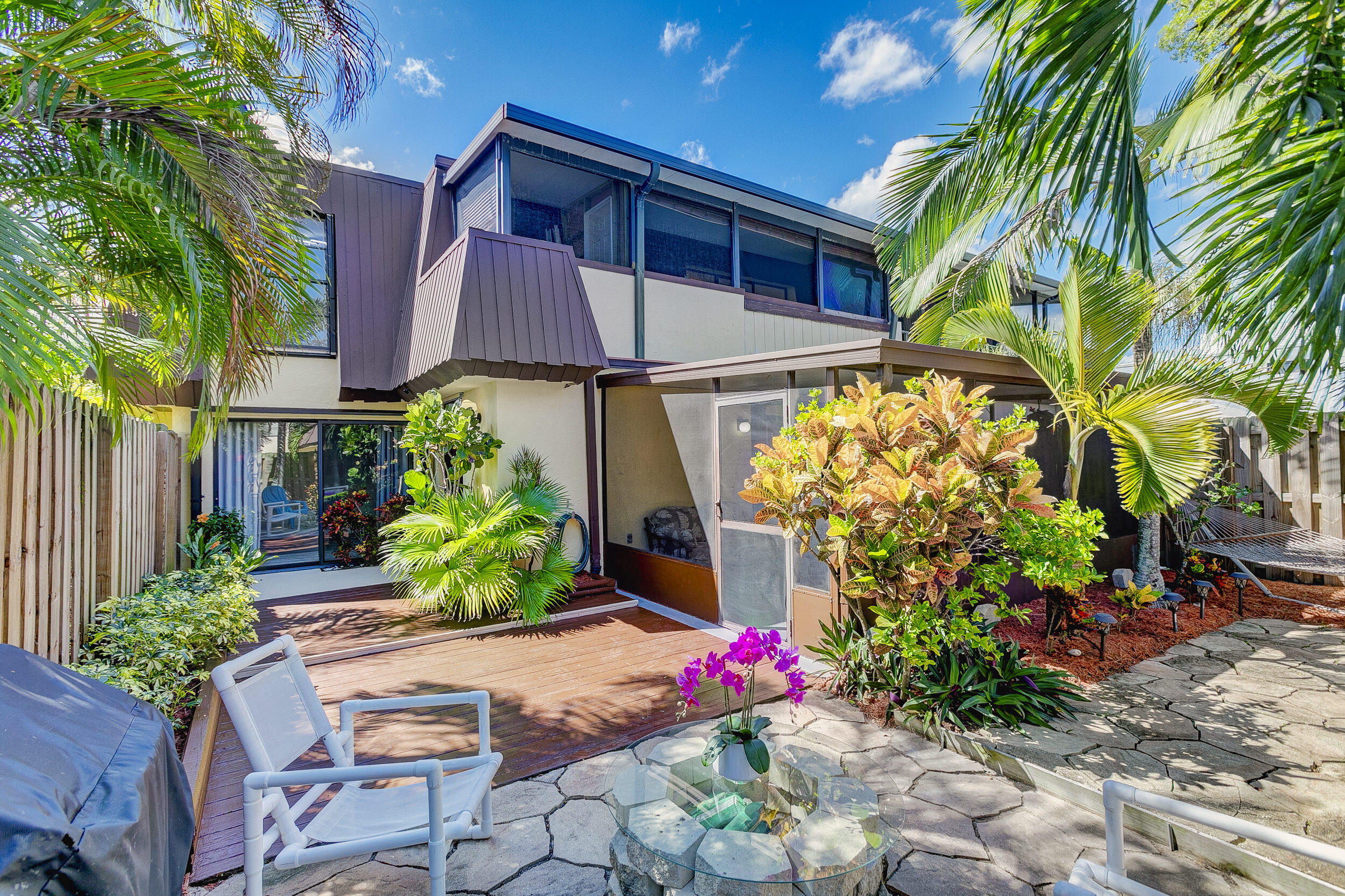 3530 E Gardens B Drive E B