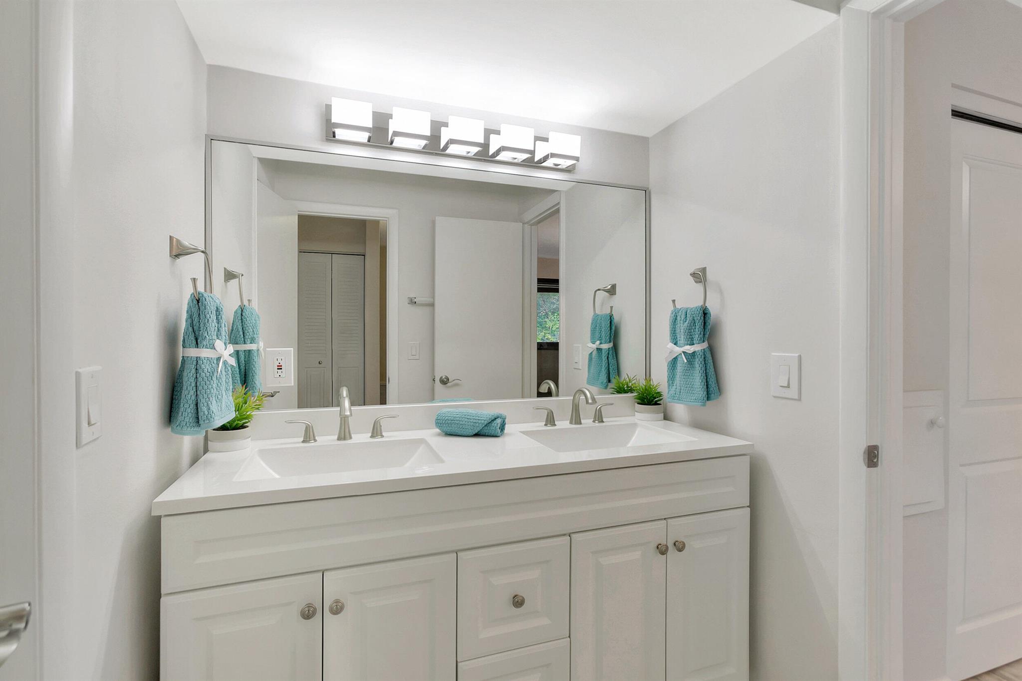 3530 E Gardens B Drive E B