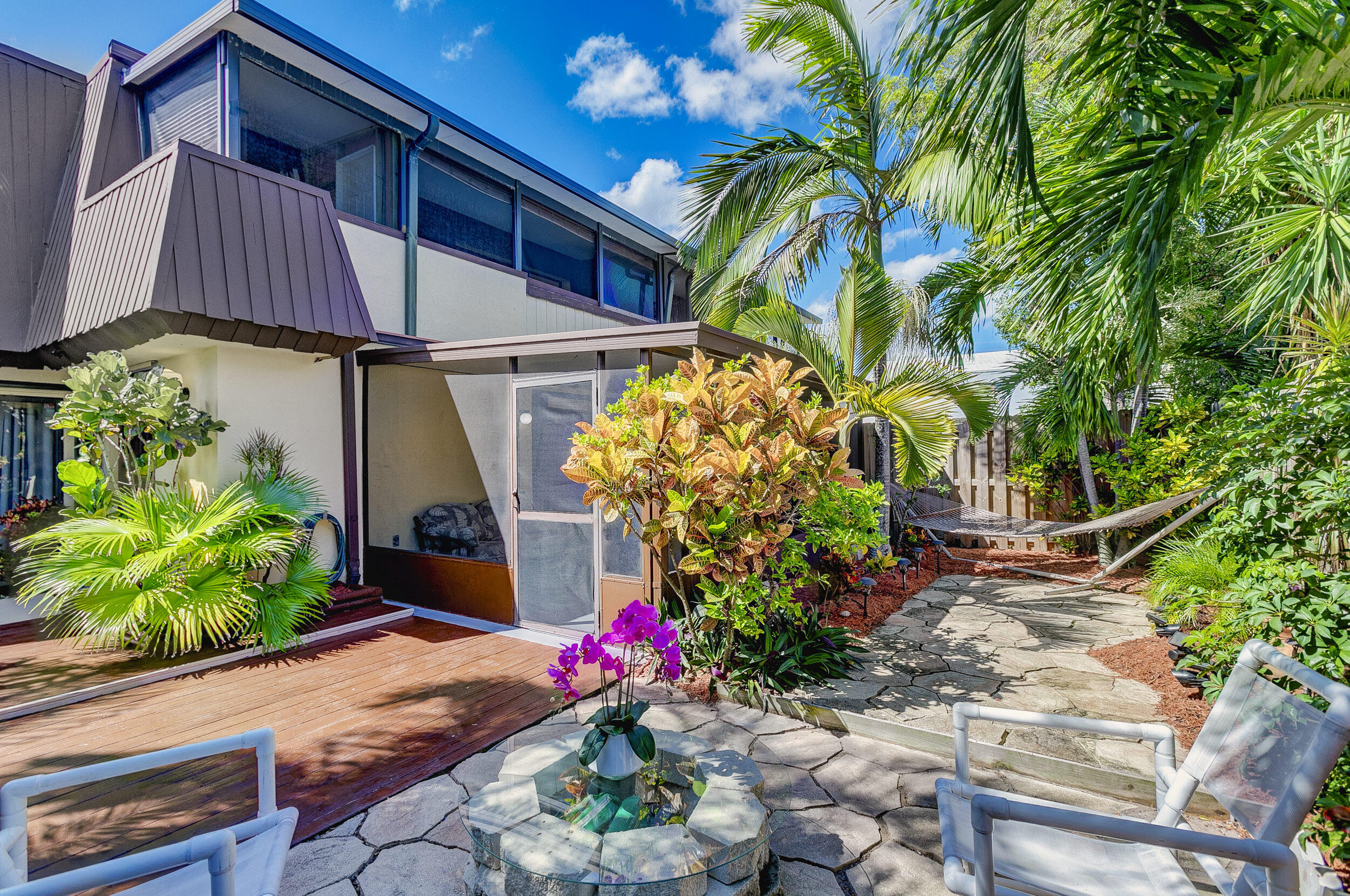 3530 E Gardens B Drive E B