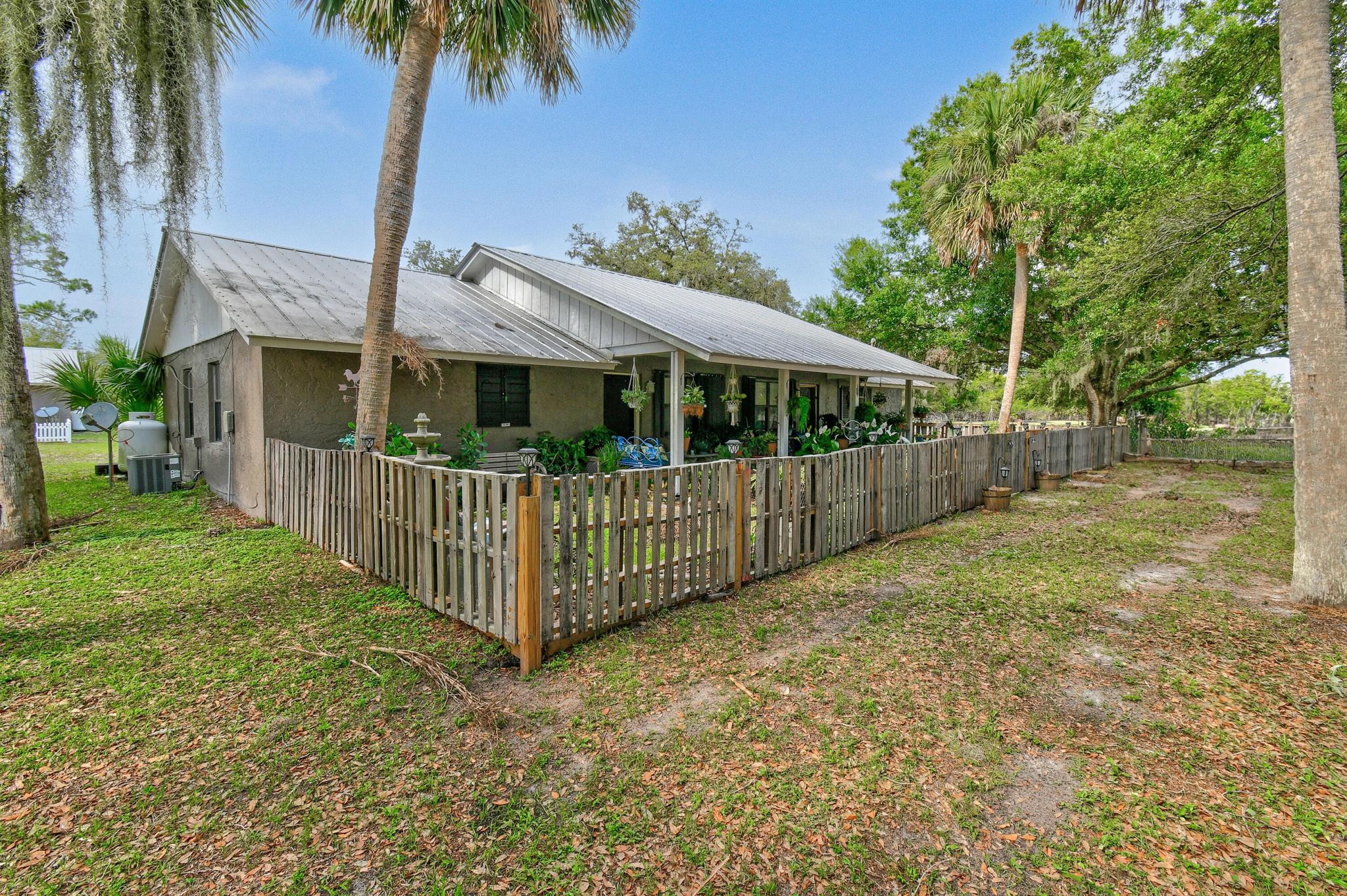 9601 SW Fox Brown Road