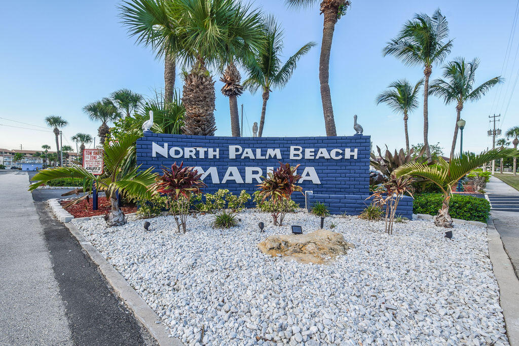 400 Northlake Court 201