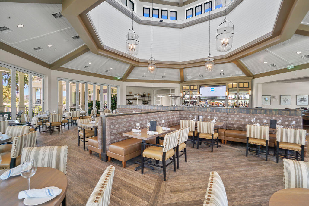 400 Northlake Court 201