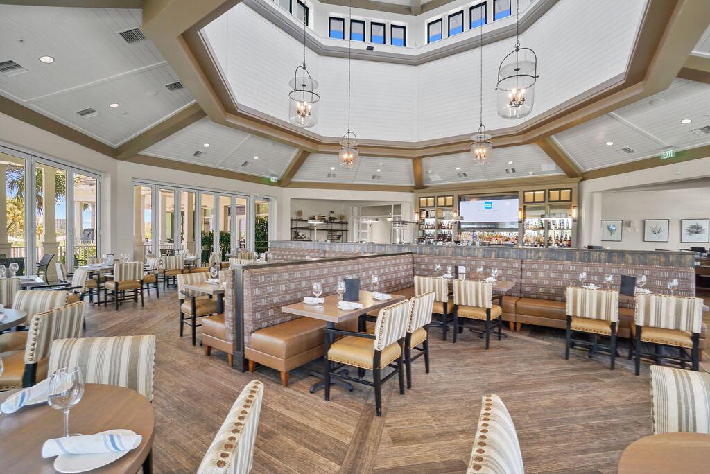 400 Northlake Court 201