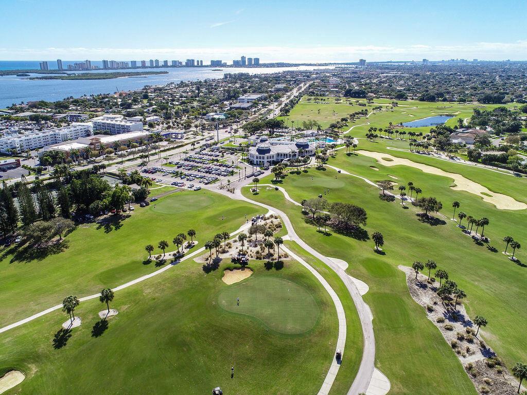 400 Northlake Court 201