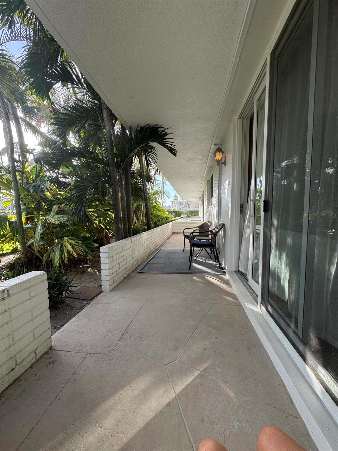 139 Sunrise Avenue 1090