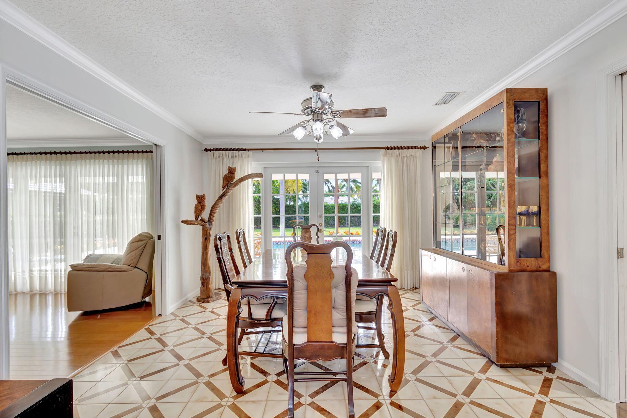 1141 Pine Point Road