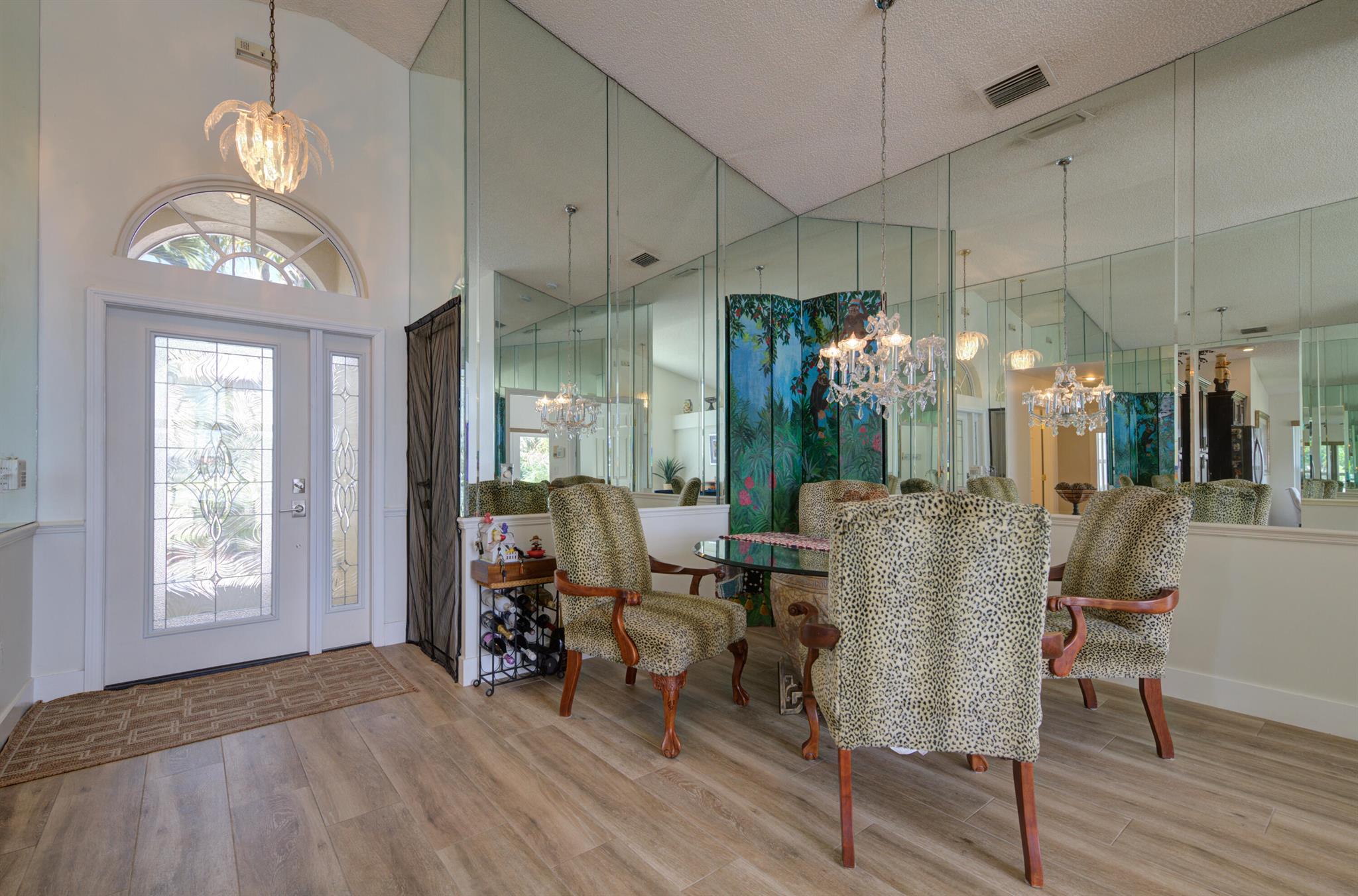 4290 Camrose Lane
