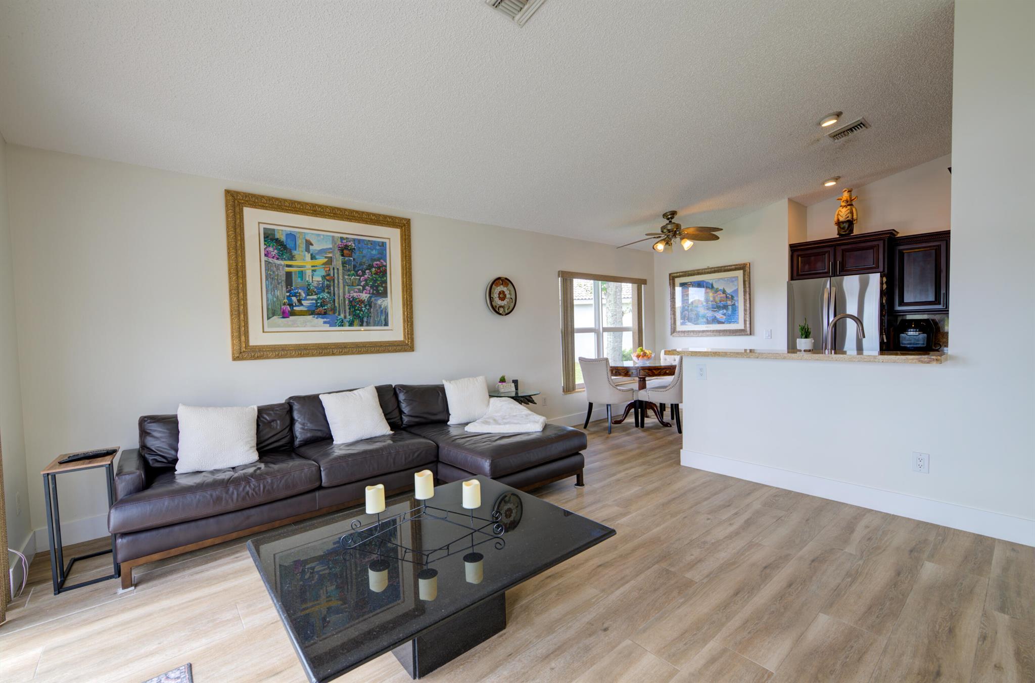 4290 Camrose Lane