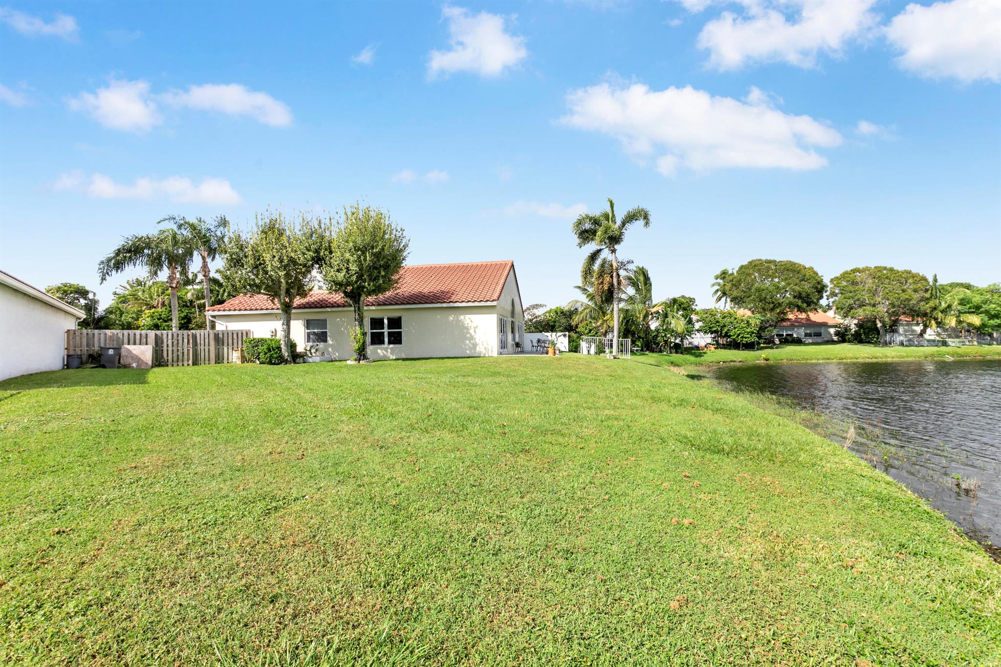 4290 Camrose Lane