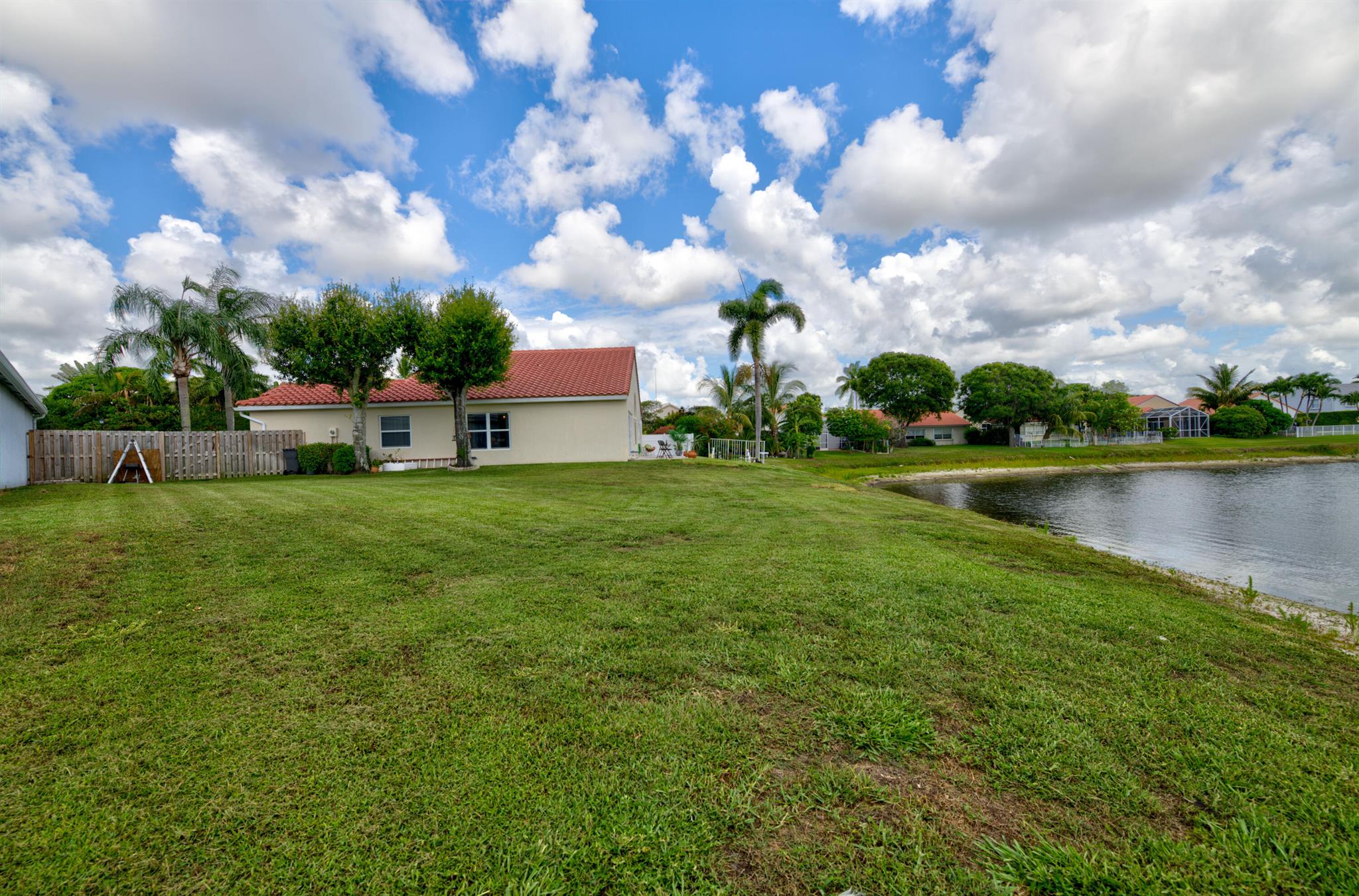 4290 Camrose Lane