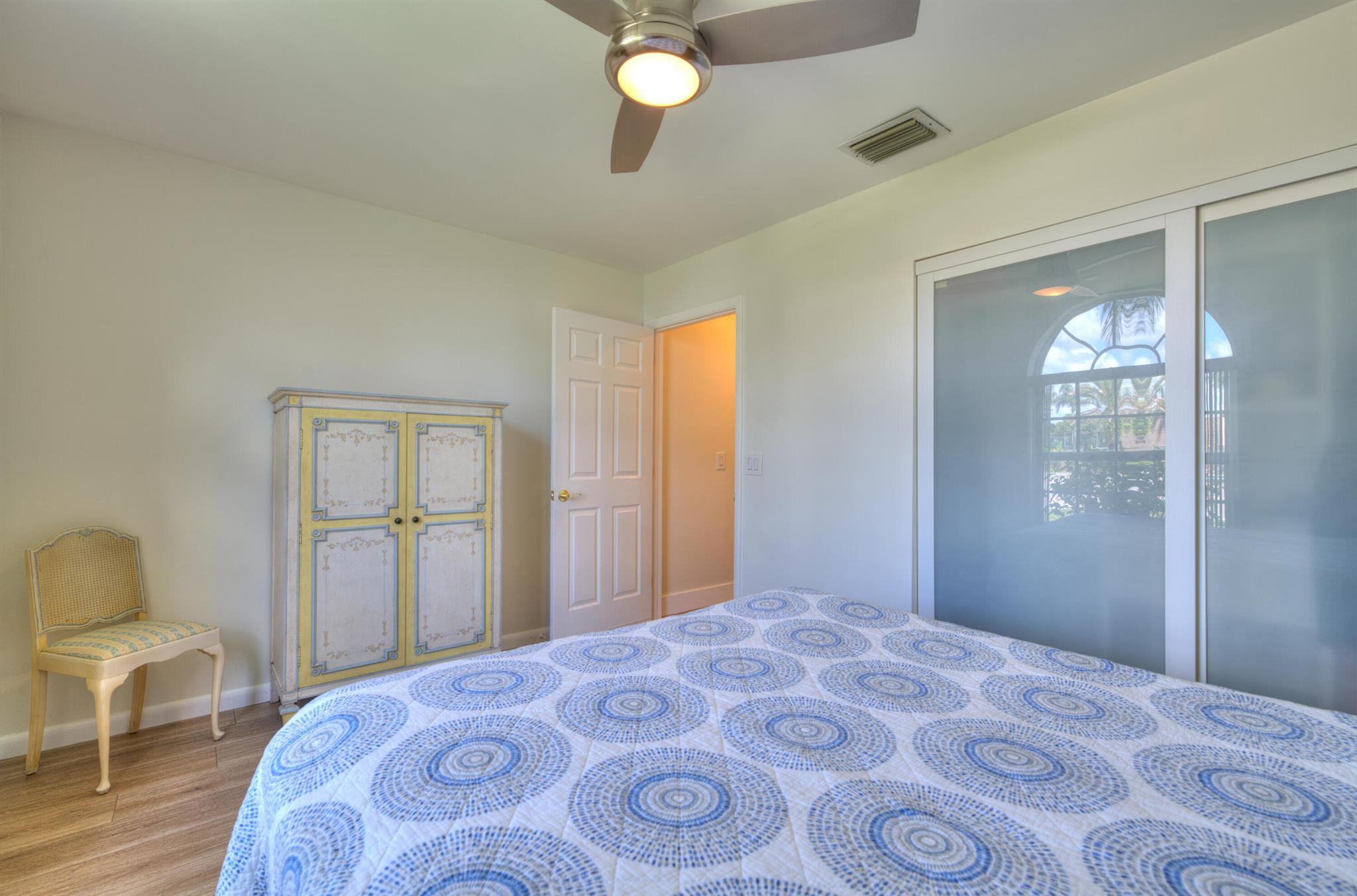 4290 Camrose Lane