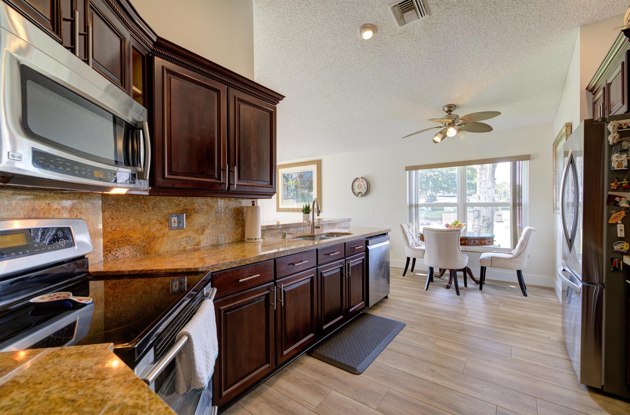 4290 Camrose Lane