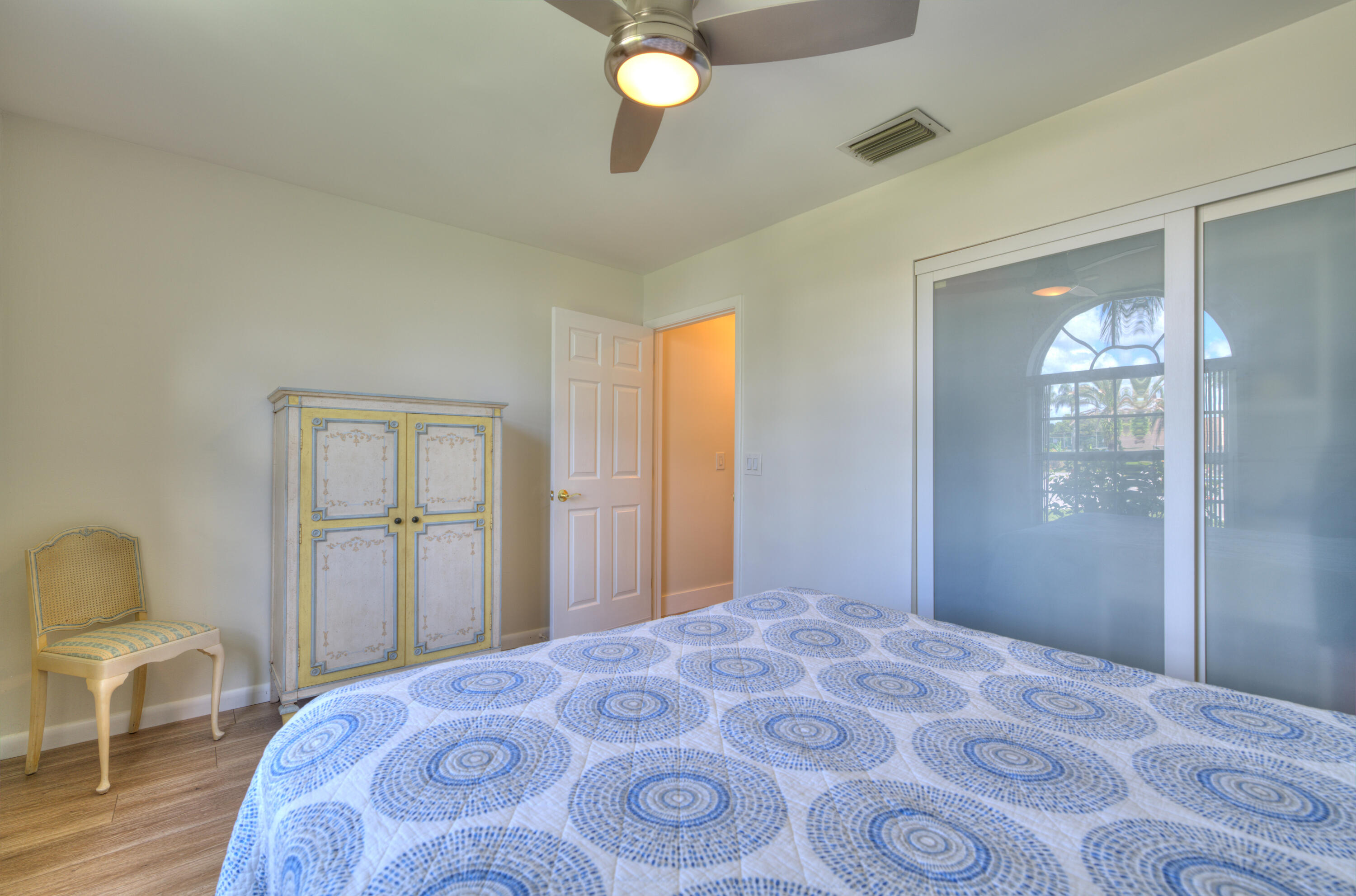 4290 Camrose Lane