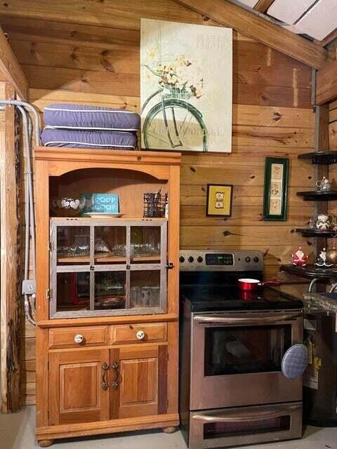 12440 Tangerine Boulevard