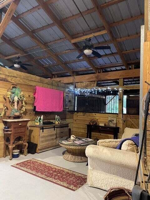 12440 Tangerine Boulevard