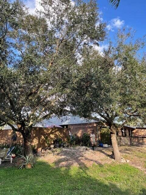 12440 Tangerine Boulevard