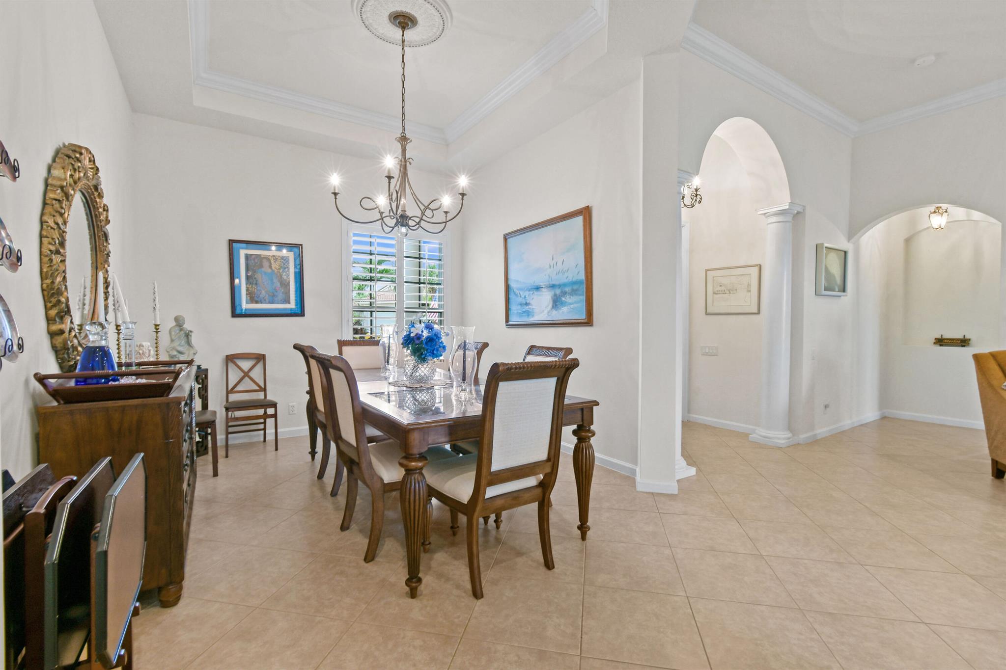 307 NW Bayside Court