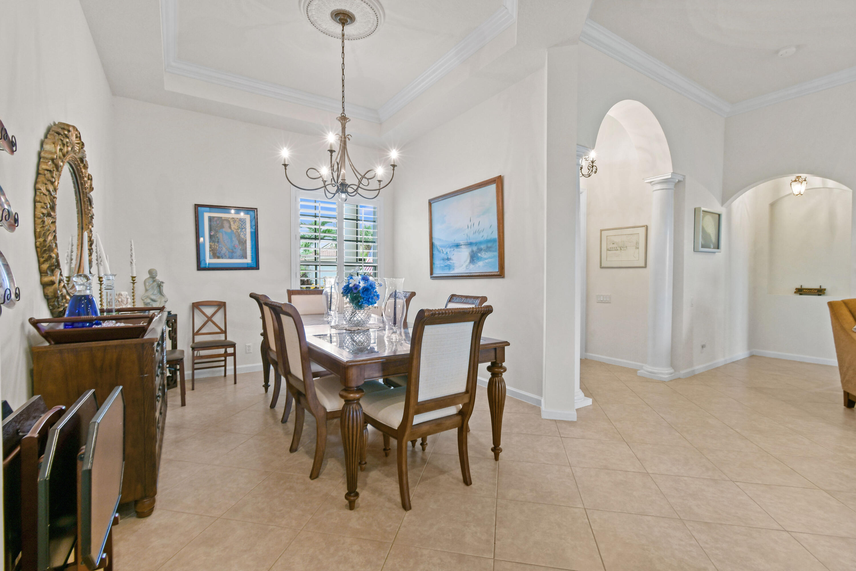 307 NW Bayside Court