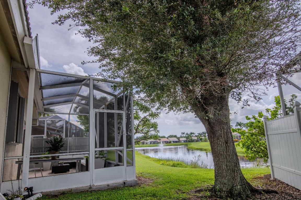 12859 Hamton Lakes Circle Circle