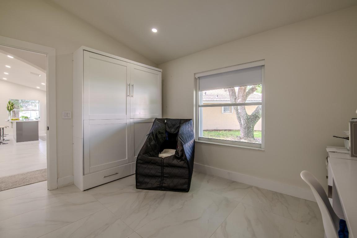 12859 Hamton Lakes Circle Circle