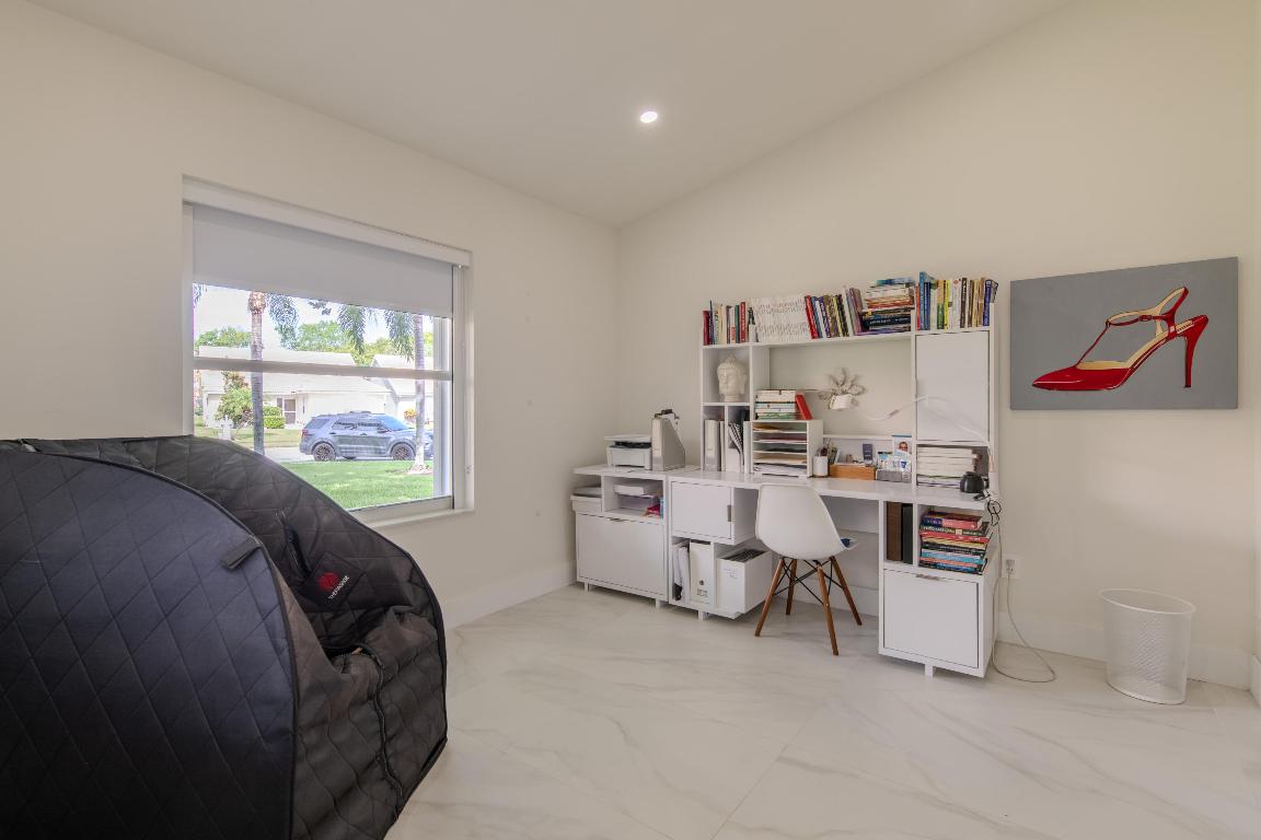 12859 Hamton Lakes Circle Circle