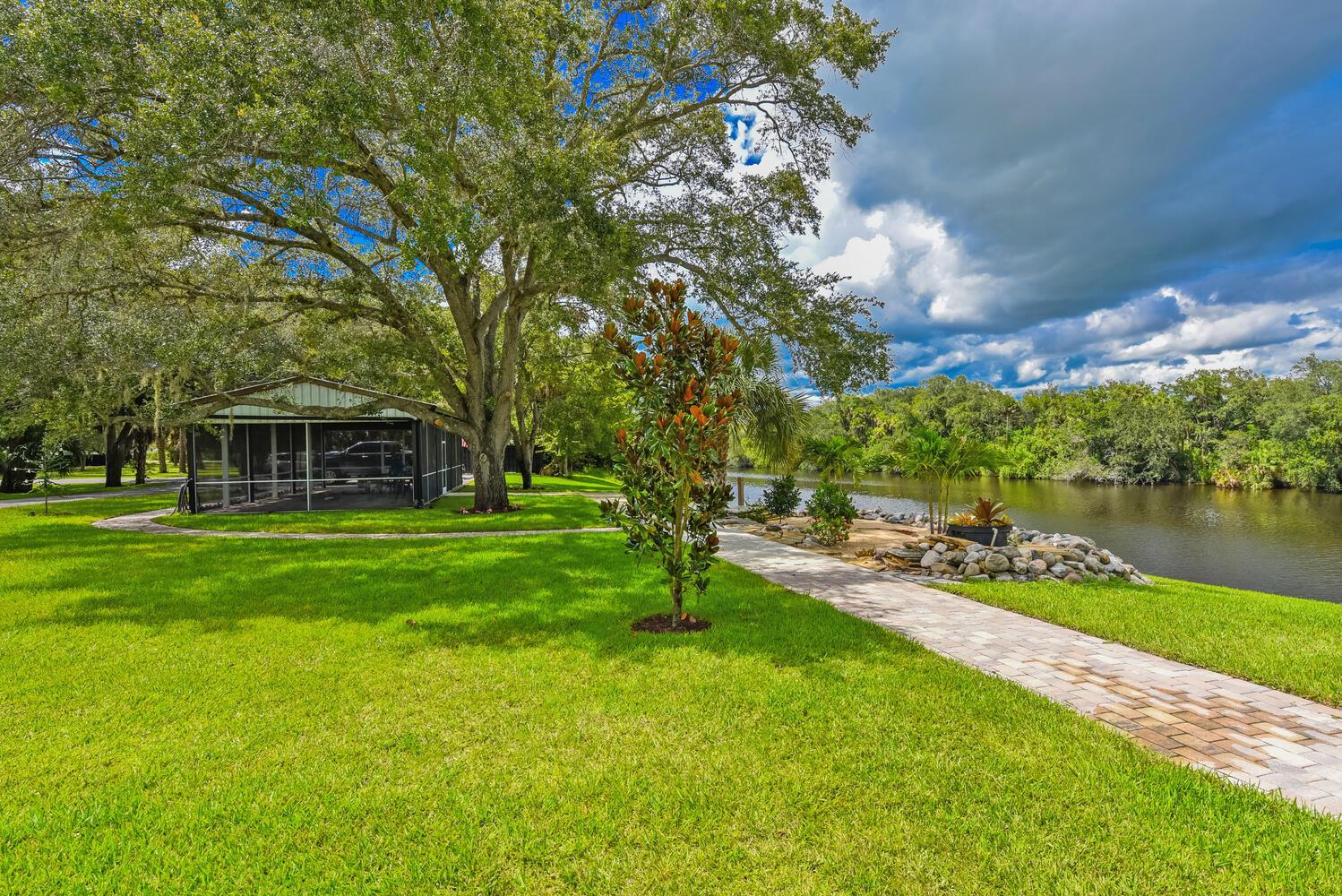 16301 SW Kanner Highway