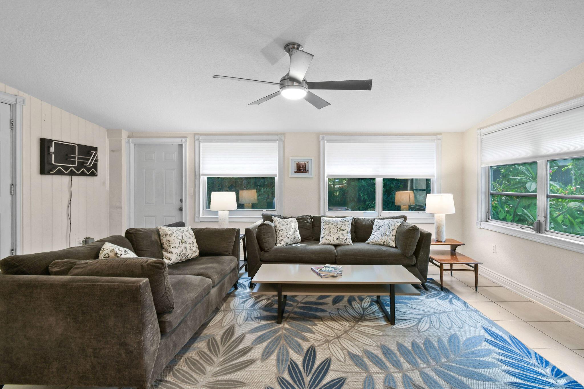 400 Northlake Drive