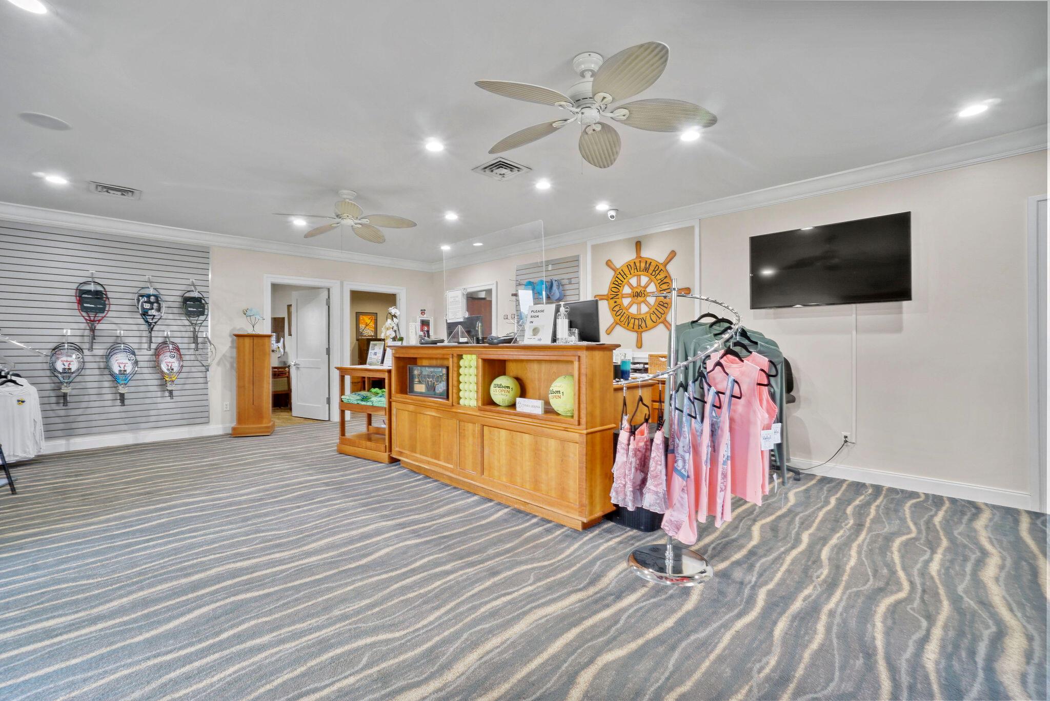 400 Northlake Drive