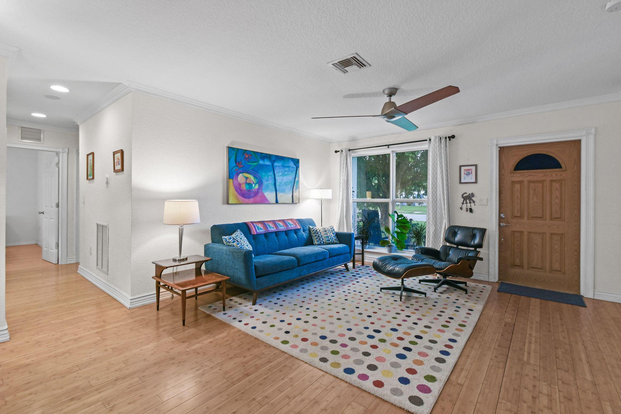 400 Northlake Drive