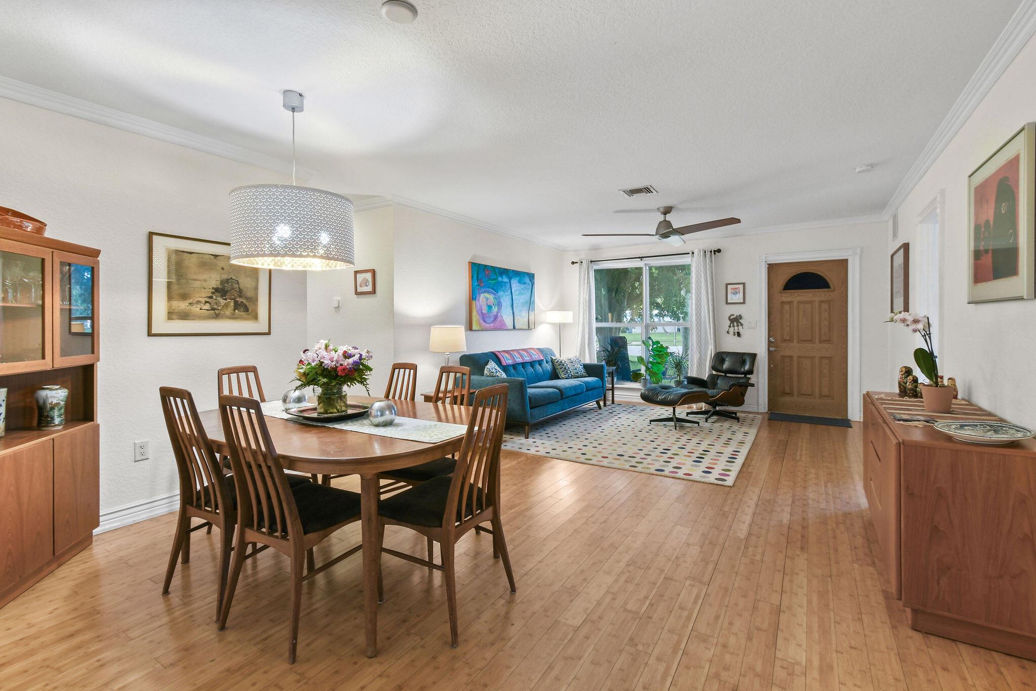 400 Northlake Drive