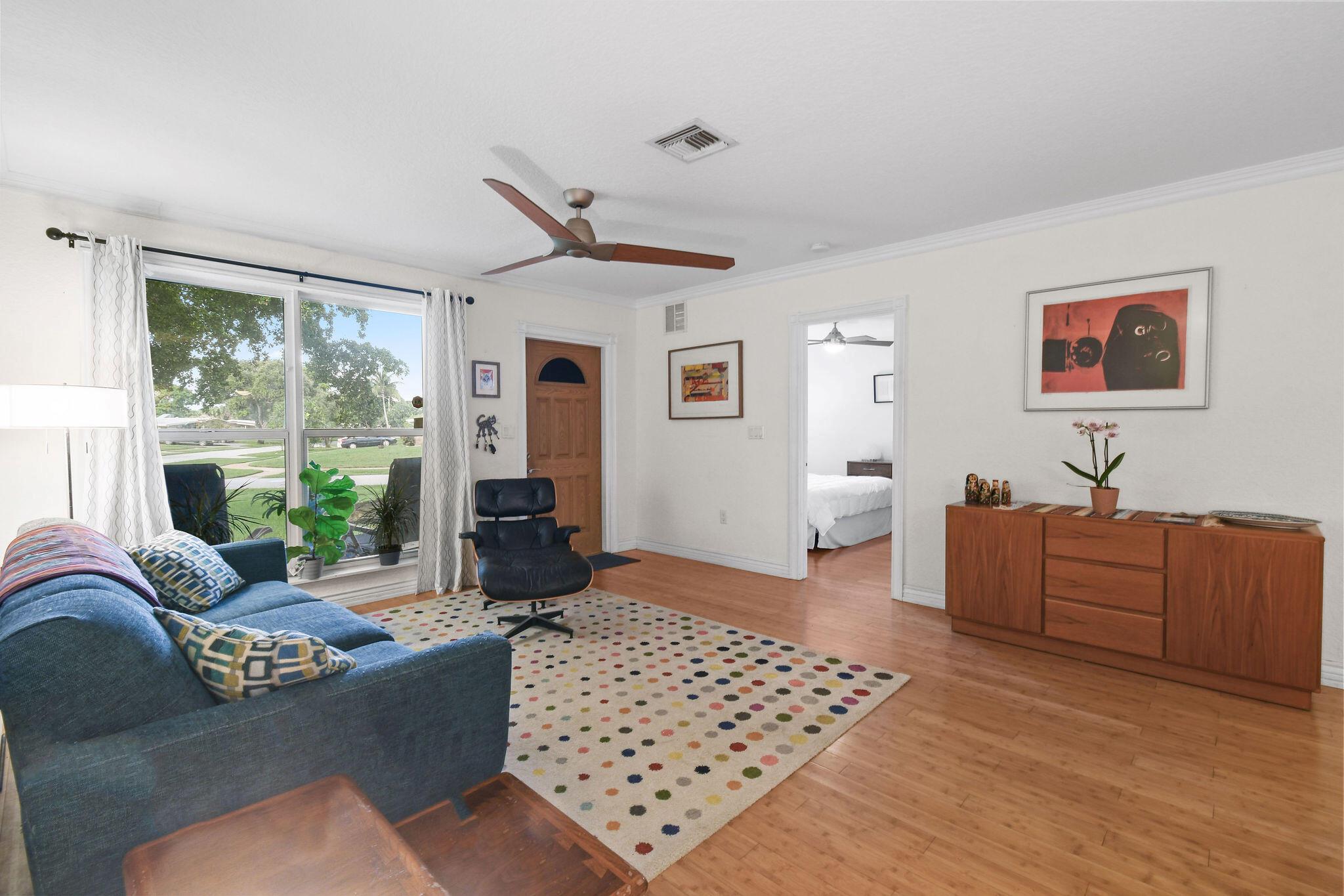400 Northlake Drive