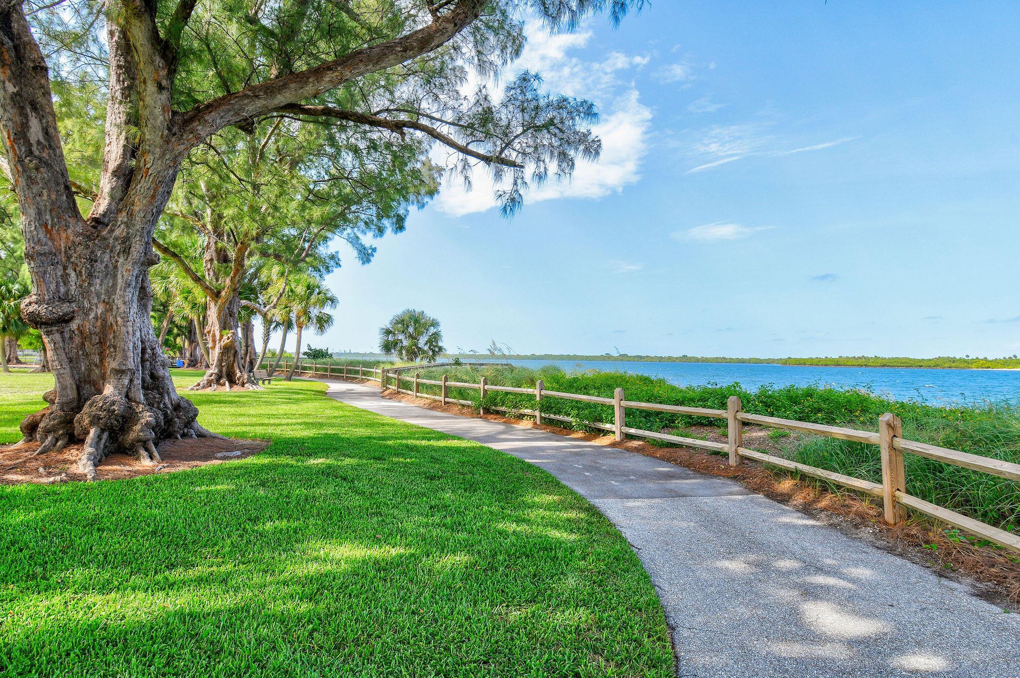 400 Northlake Drive