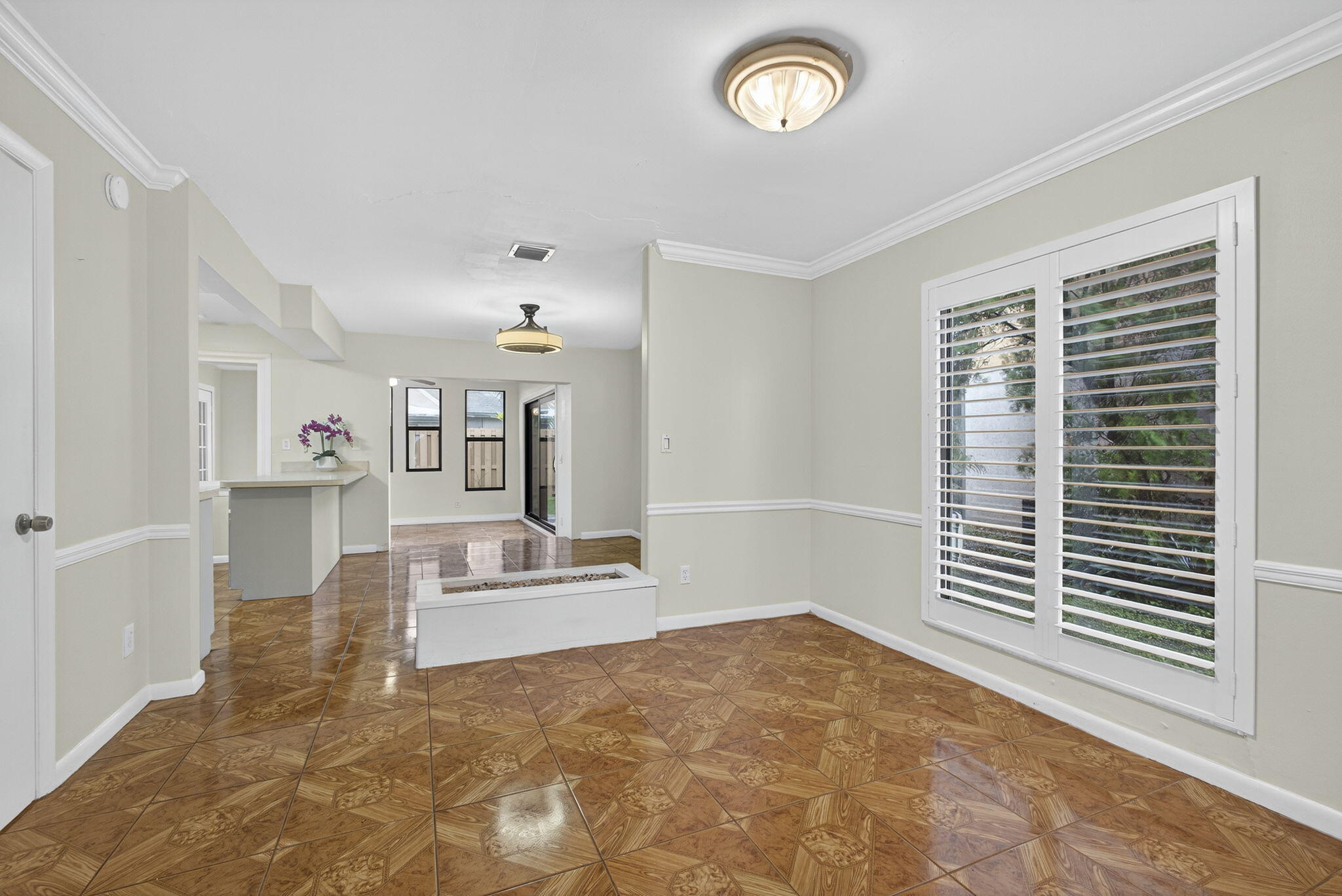 323 Sandtree Drive