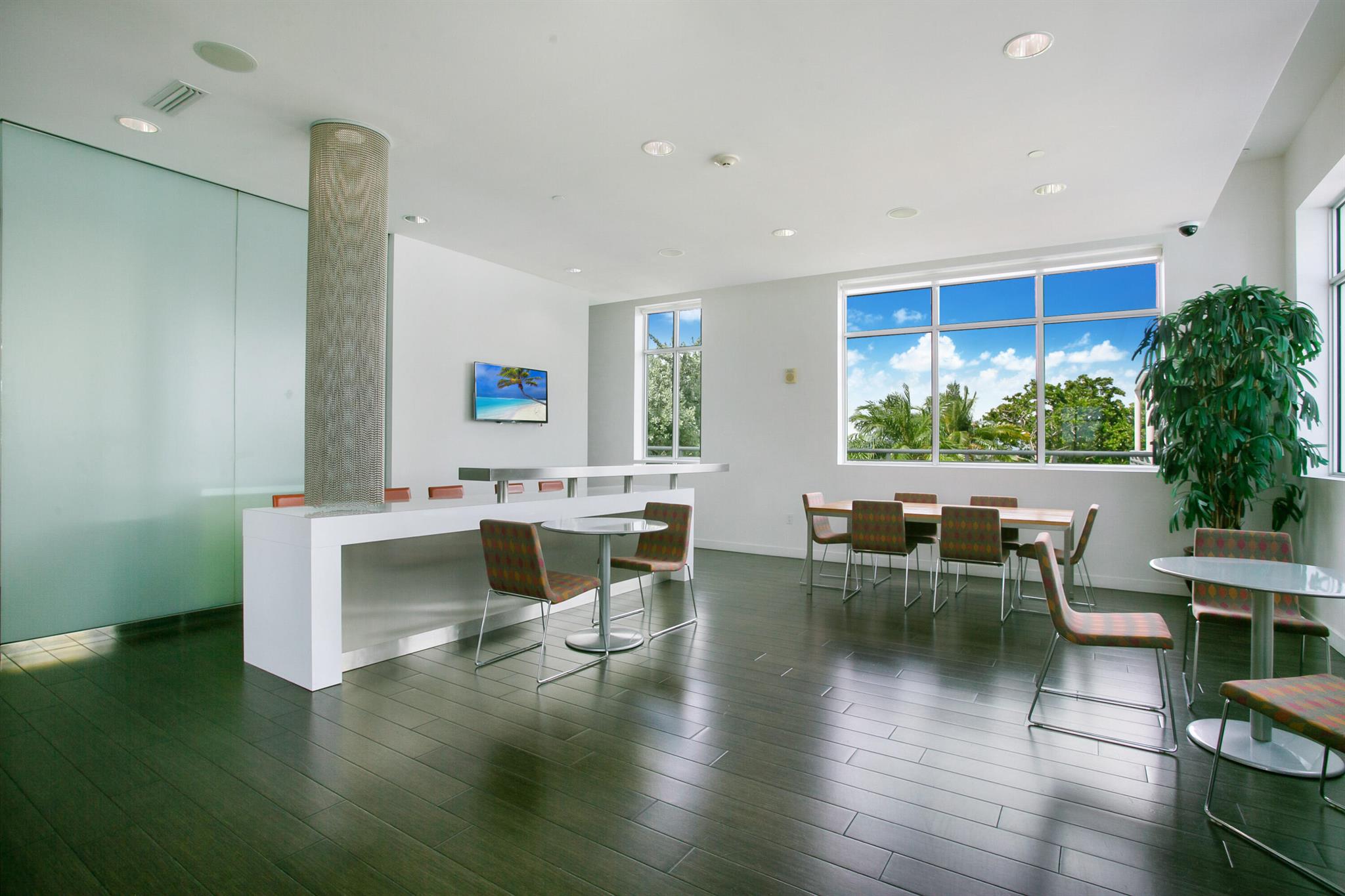 300 S Australian Avenue 1219