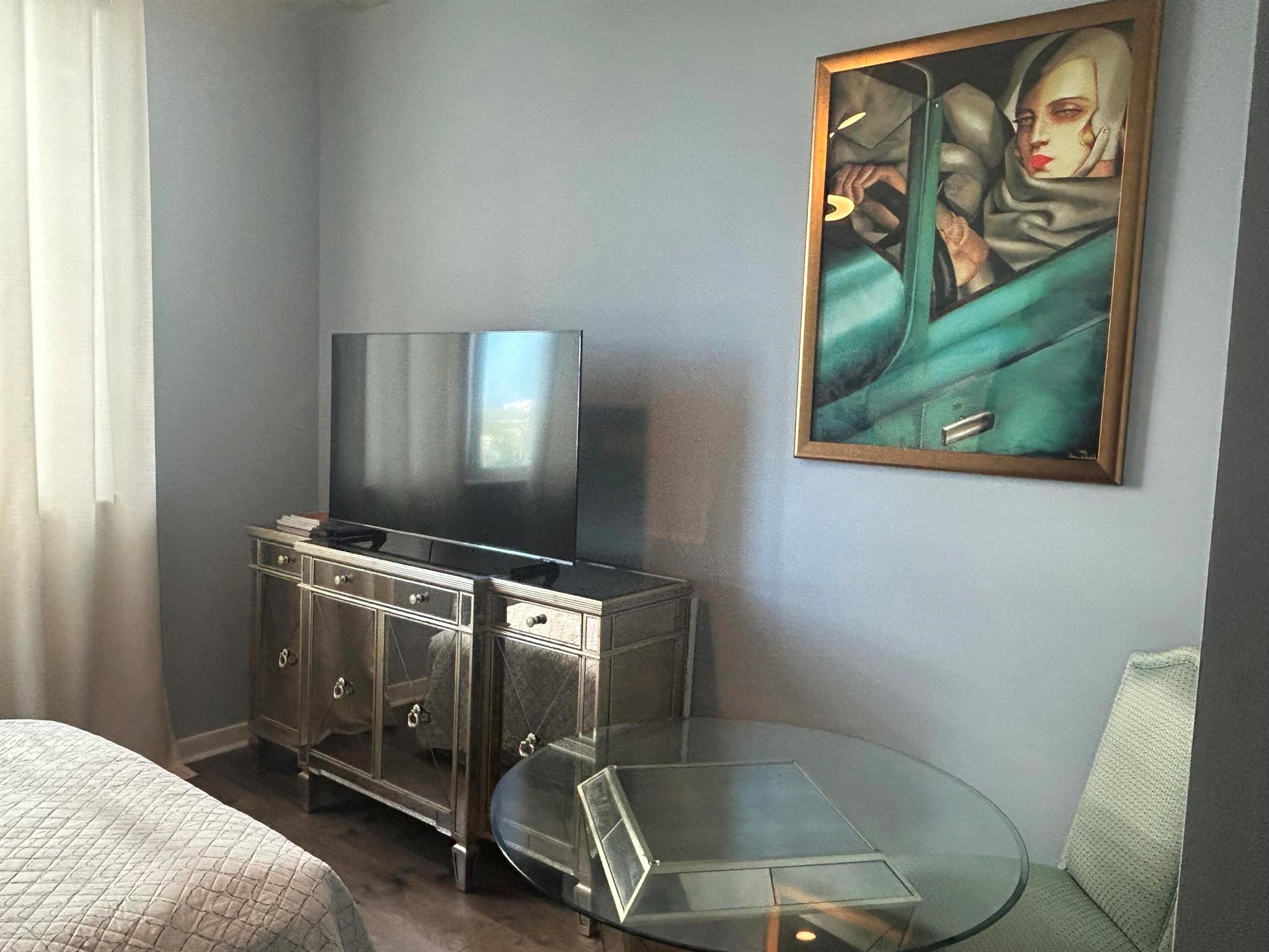 300 S Australian Avenue 1219