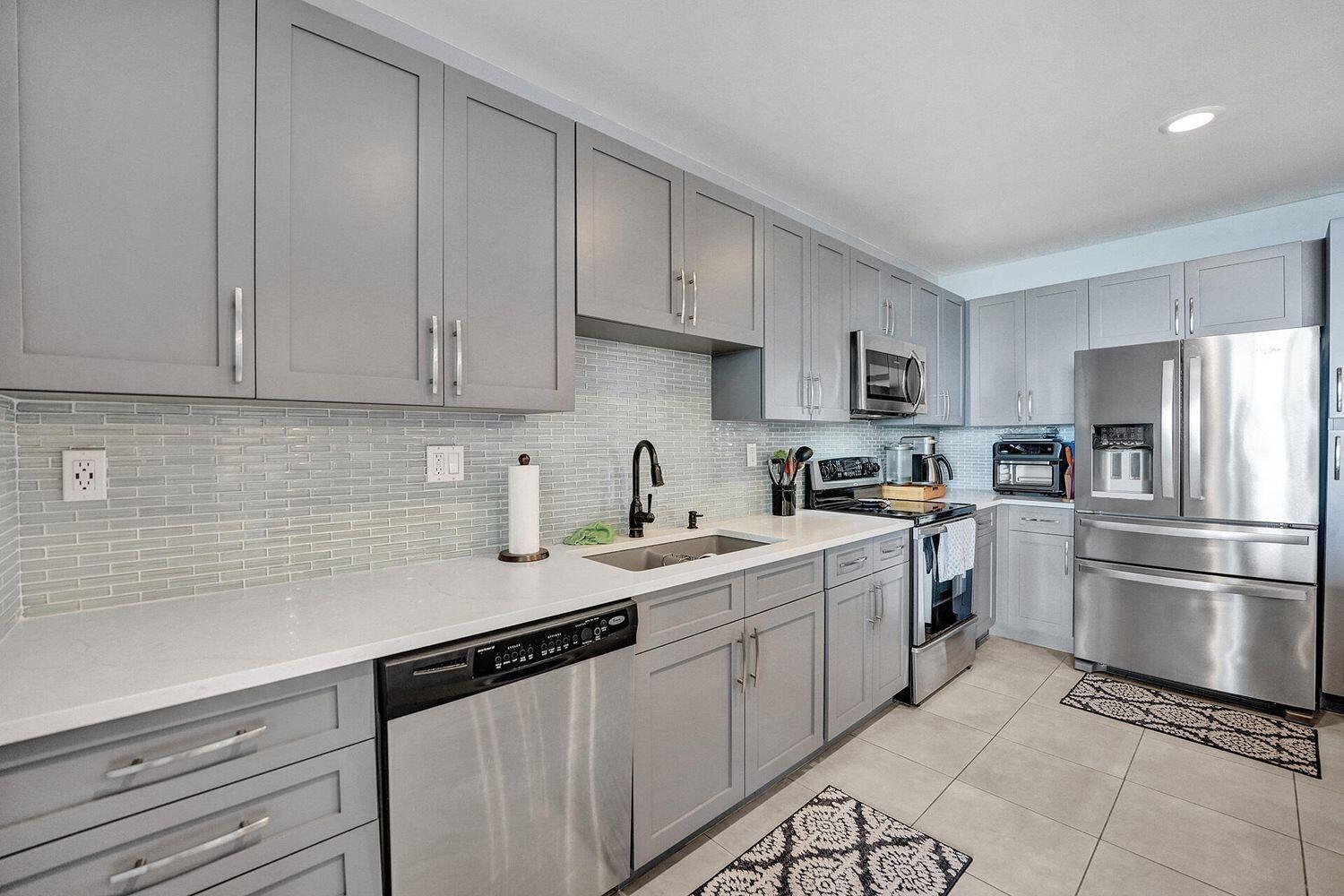 300 S Australian Avenue 1219