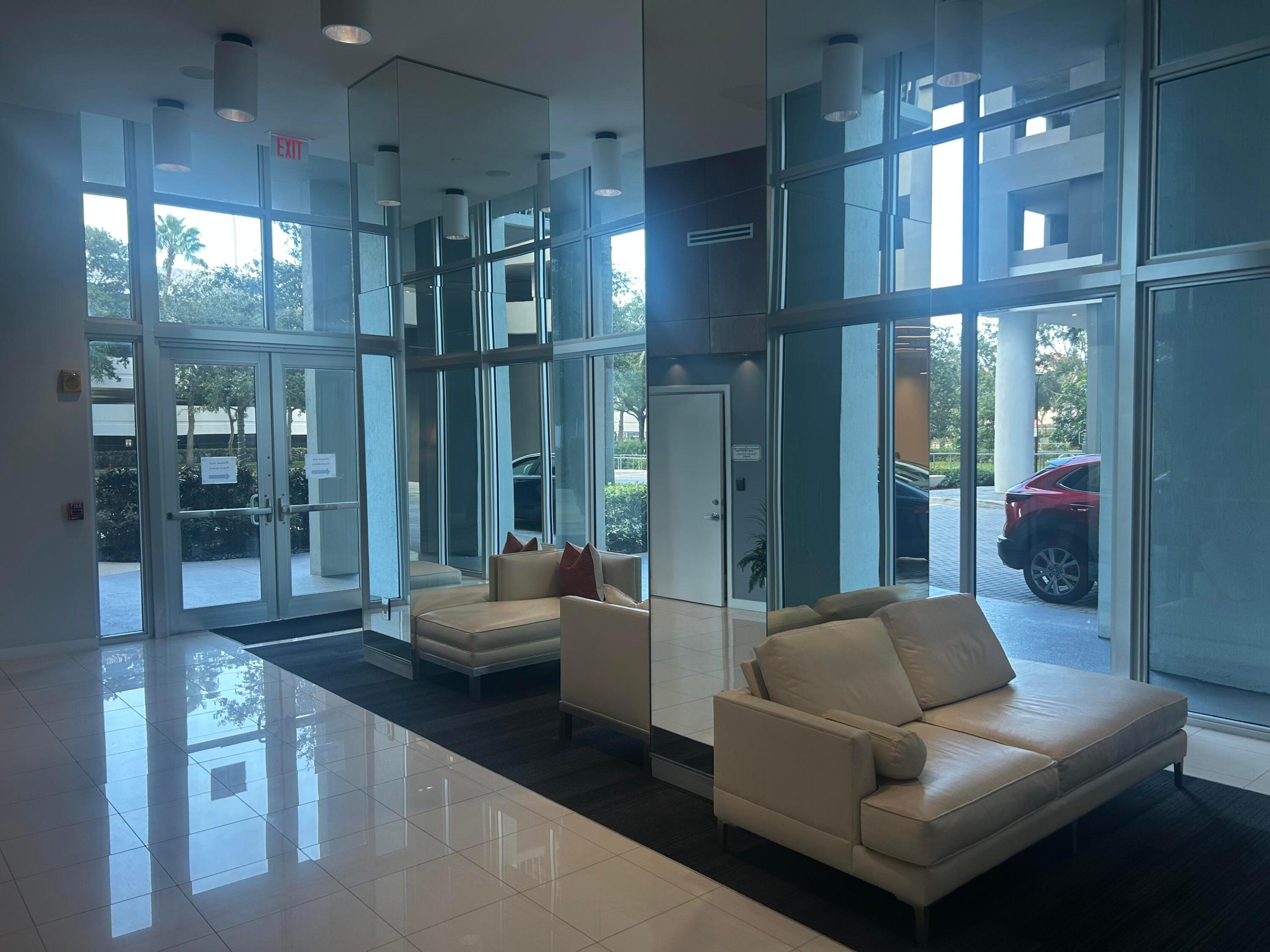 300 S Australian Avenue 1219