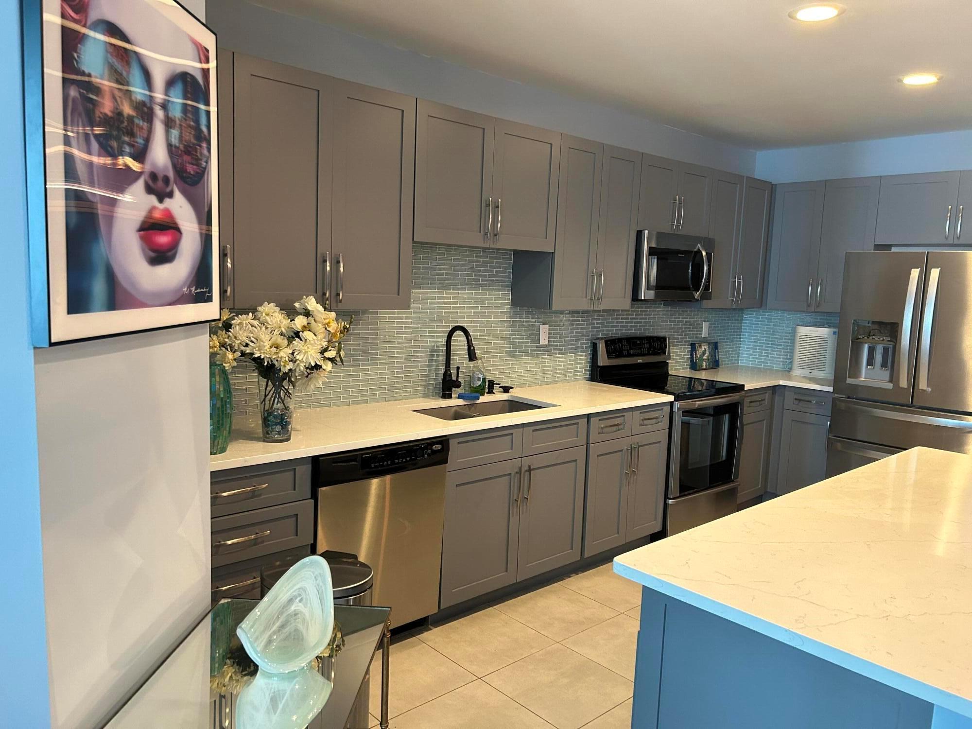 300 S Australian Avenue 1219