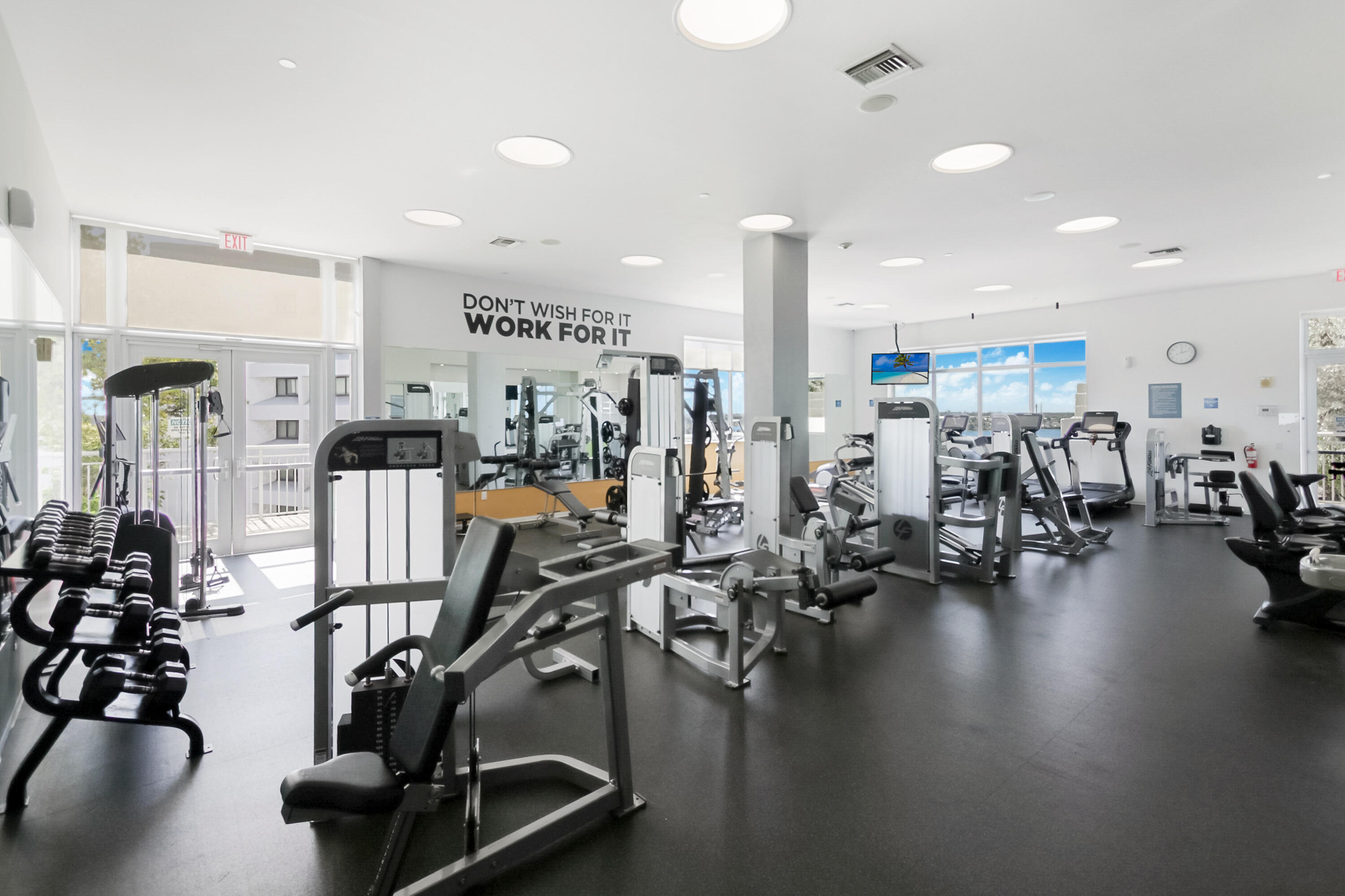 300 S Australian Avenue 1219